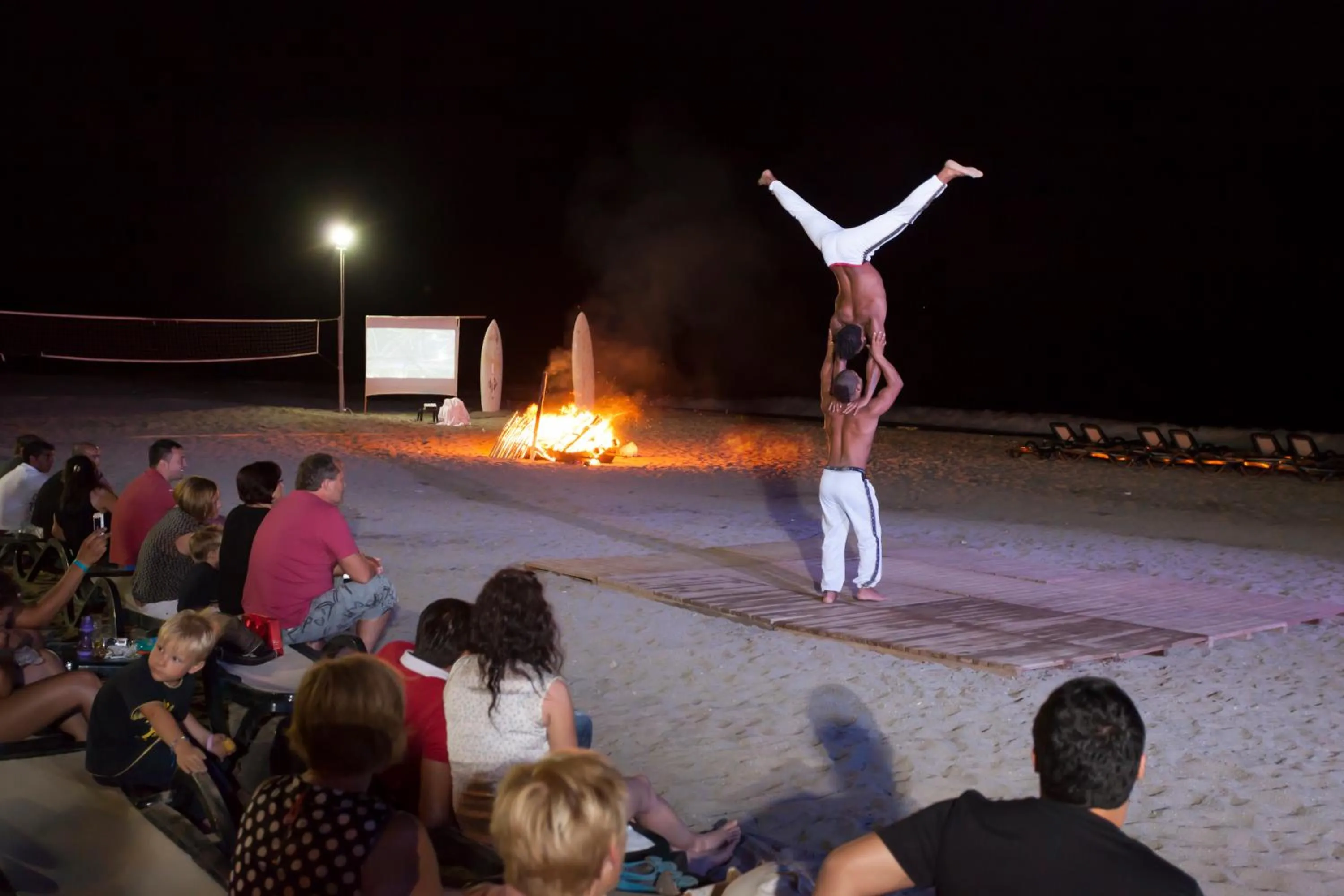 Evening entertainment in Diamond Hill Resort Hotel
