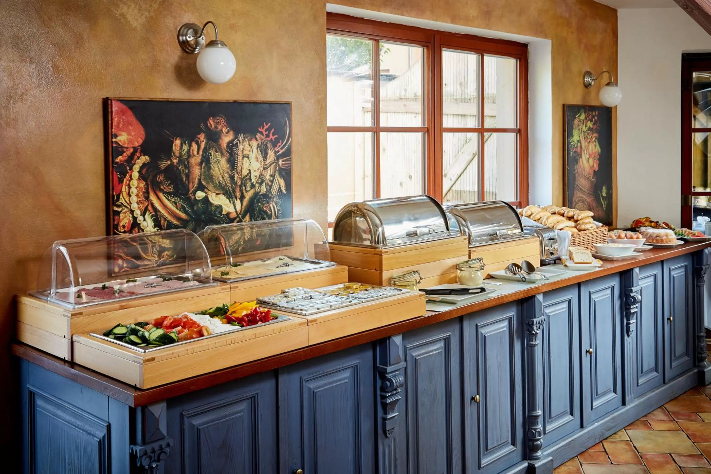 Breakfast in Hotel U Kata