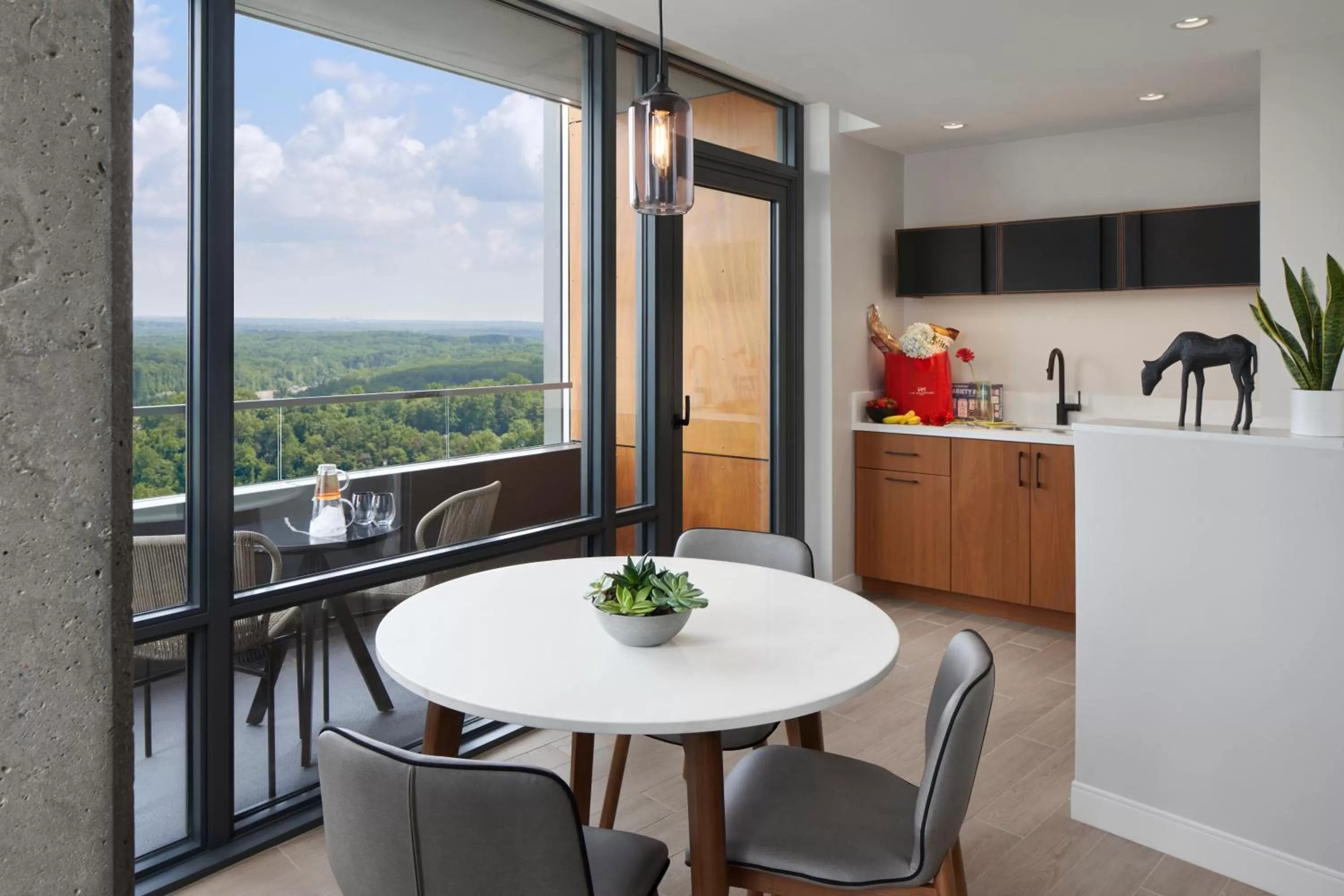 Dining area in The Watermark Hotel
