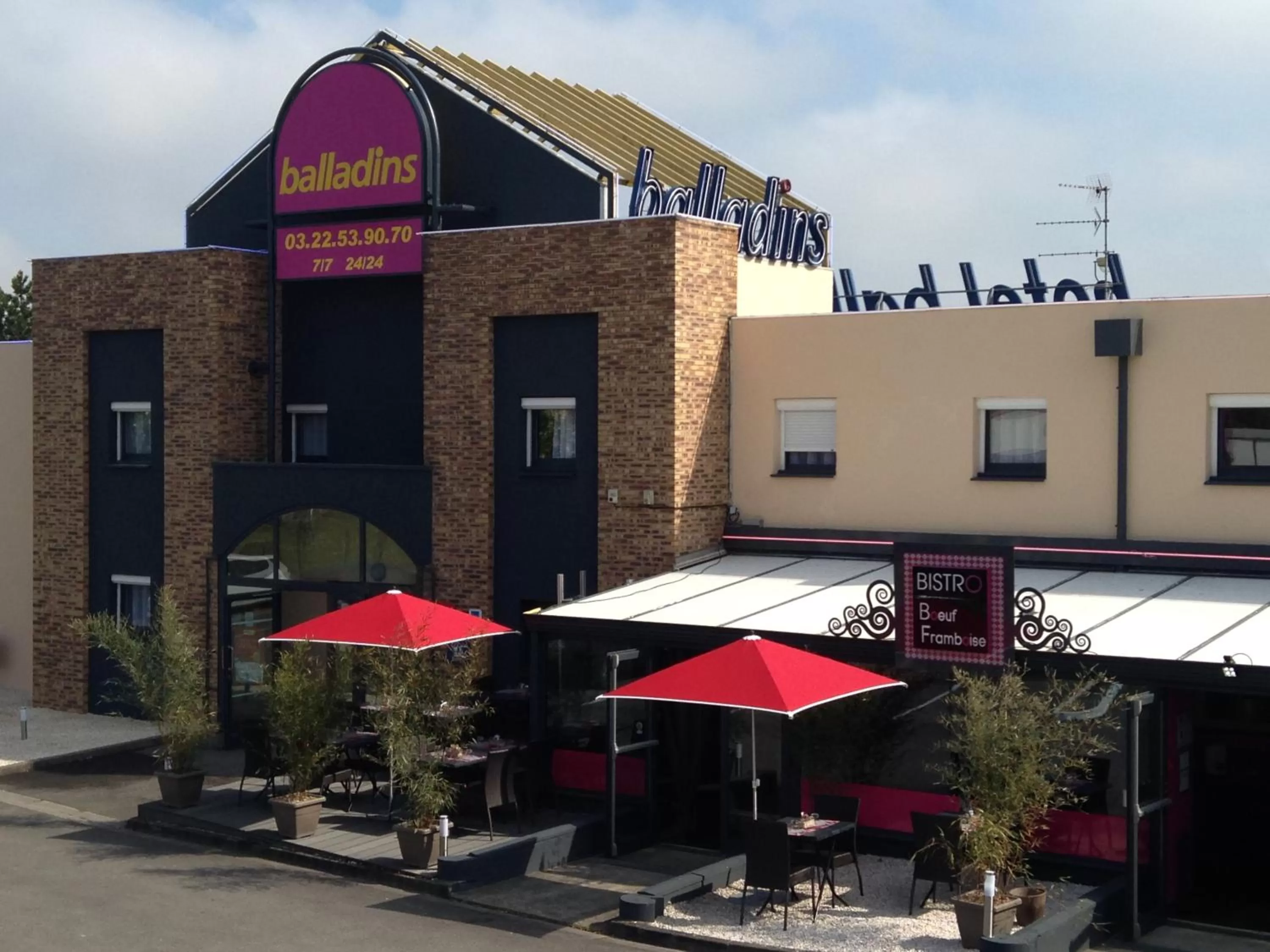 Facade/entrance in initial by balladins Amiens / Longueau