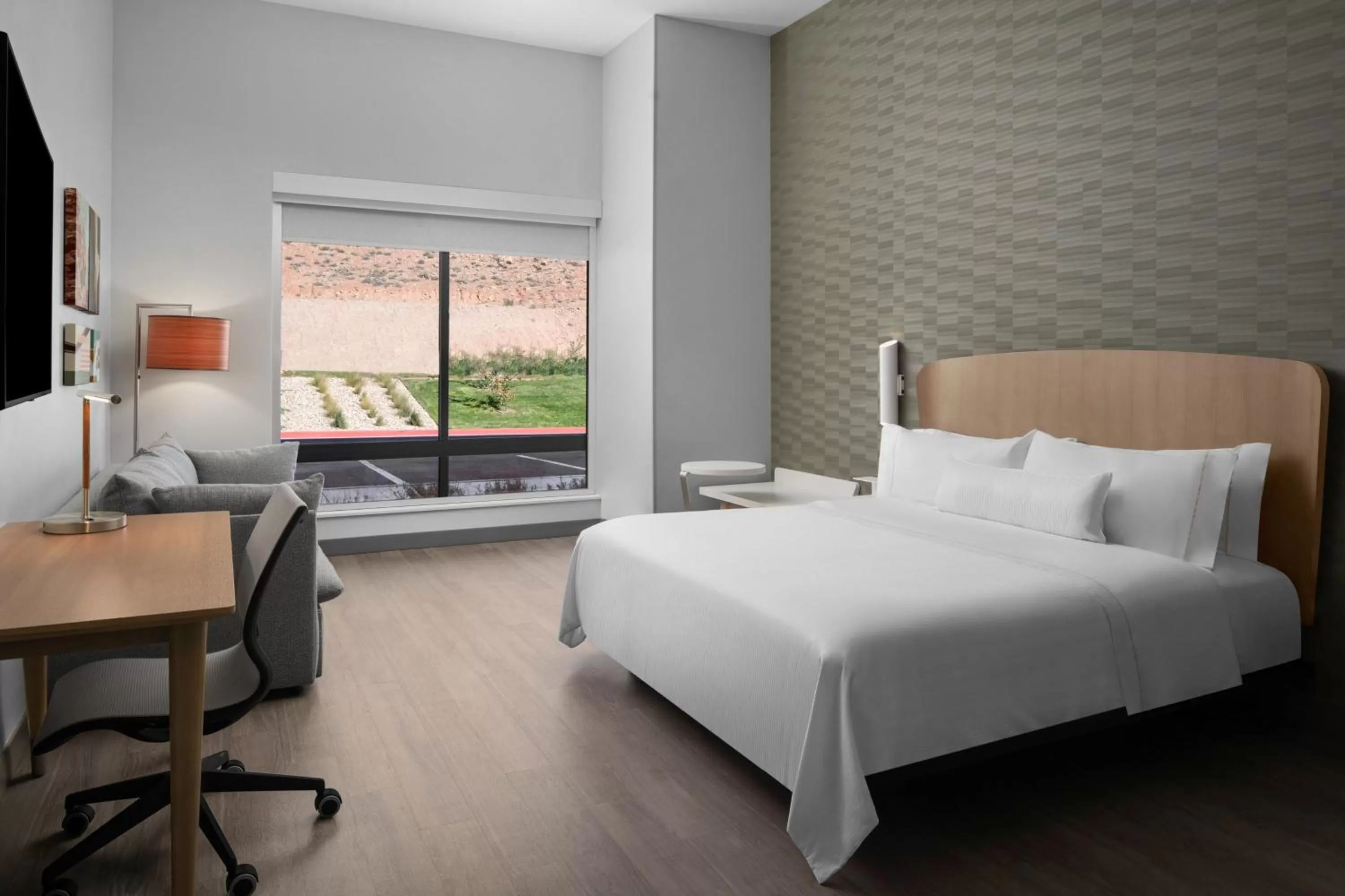 Photo of the whole room, Bed in Element Moab