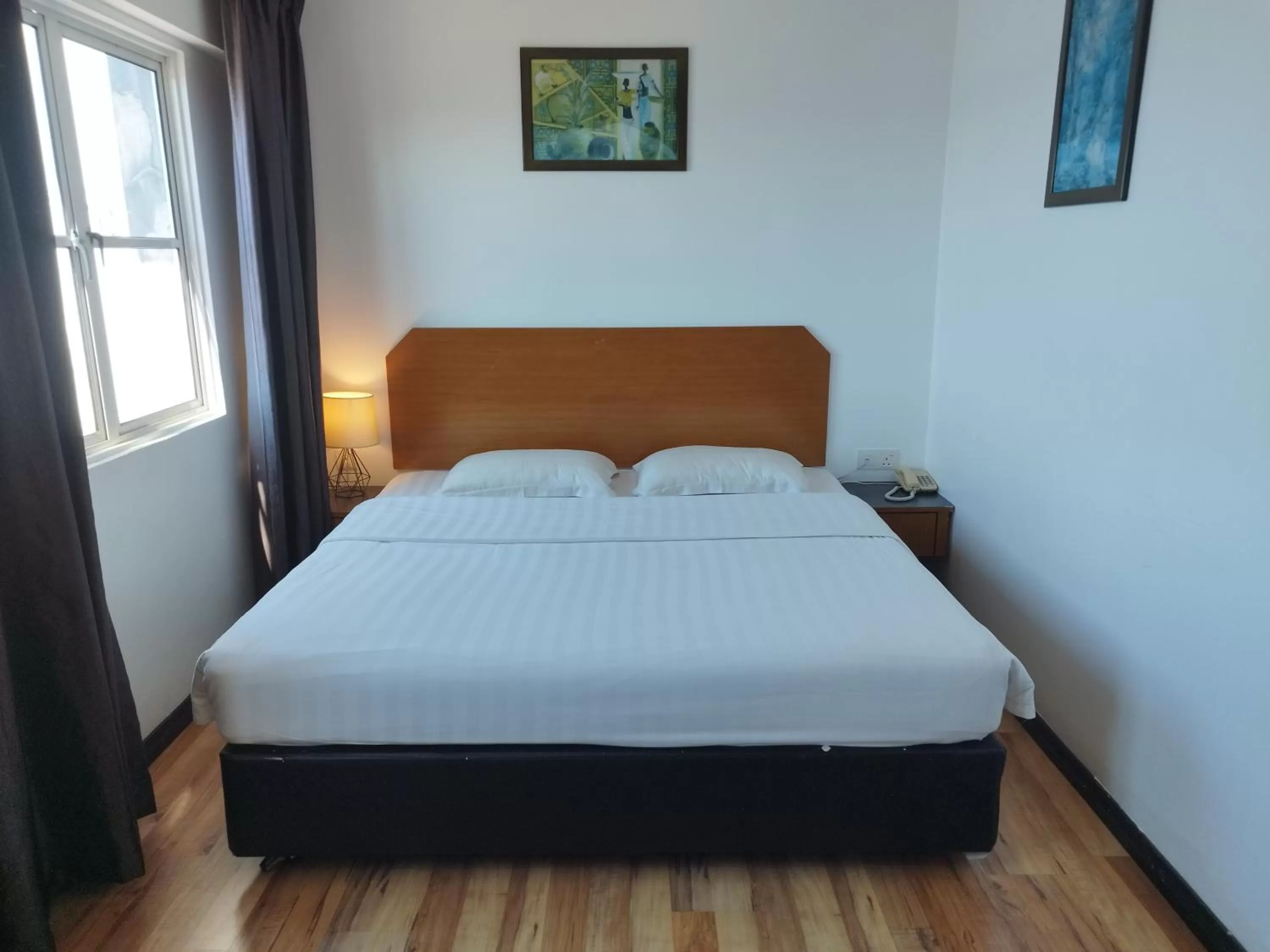 Bed in Marine Bay Hotel