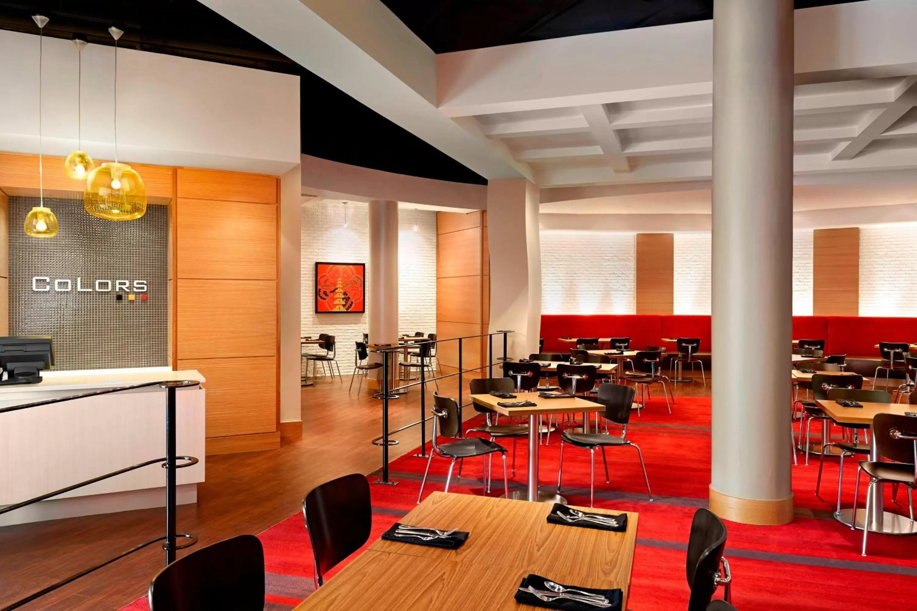 Restaurant/places to eat in Sheraton Cavalier Calgary Hotel