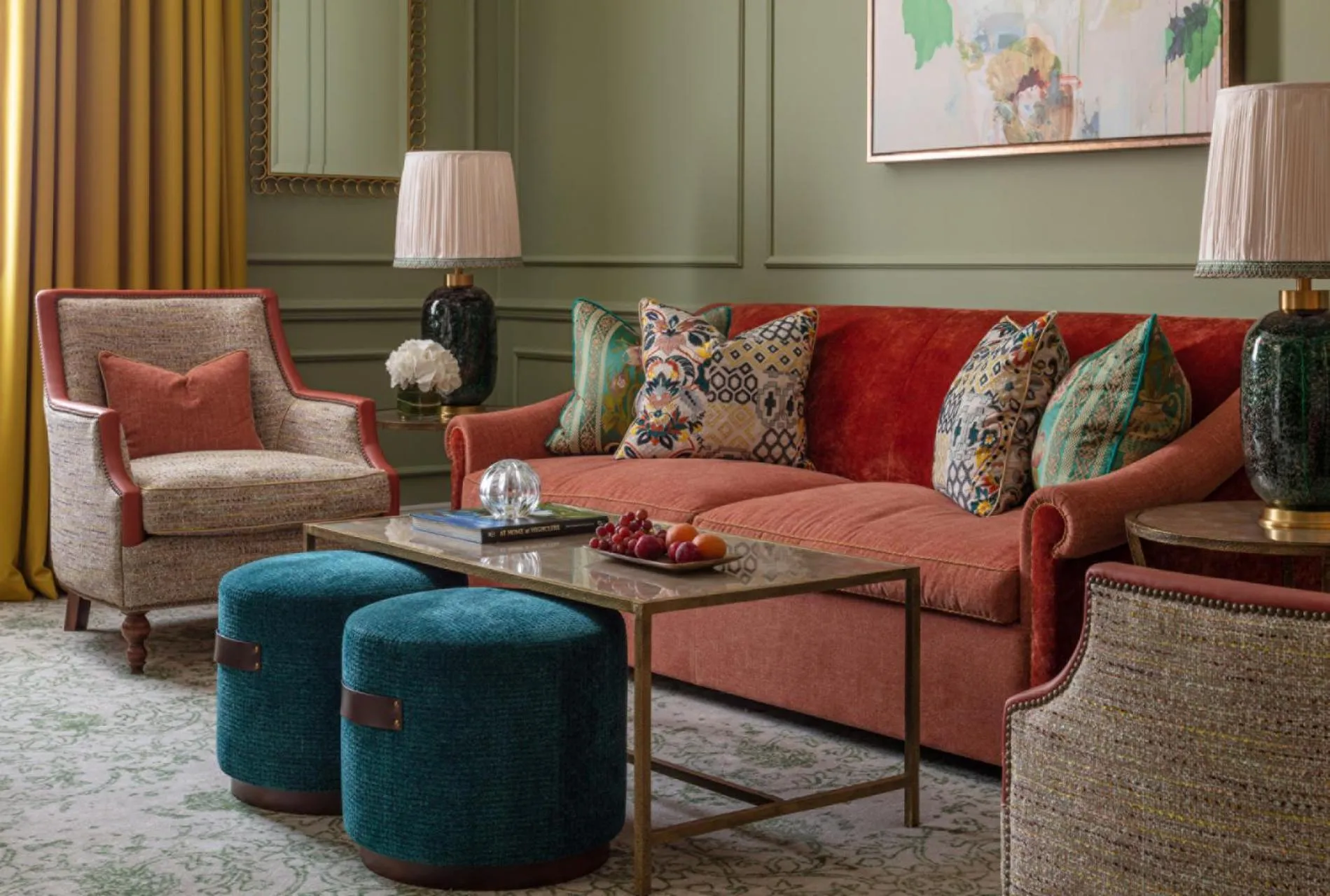 Living room in Four Seasons Hotel Hampshire