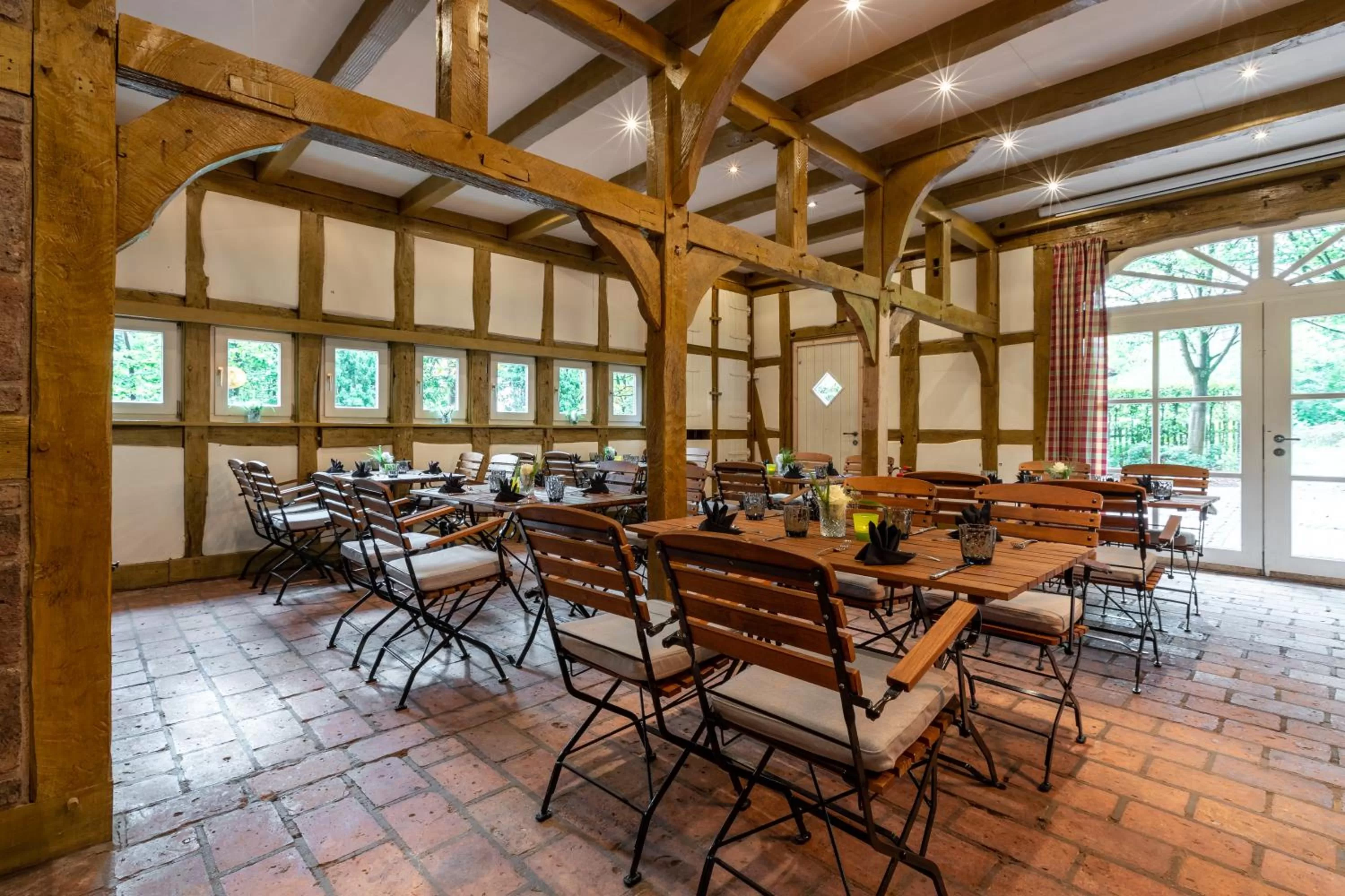 Restaurant/places to eat in Hotel Wittekindsquelle