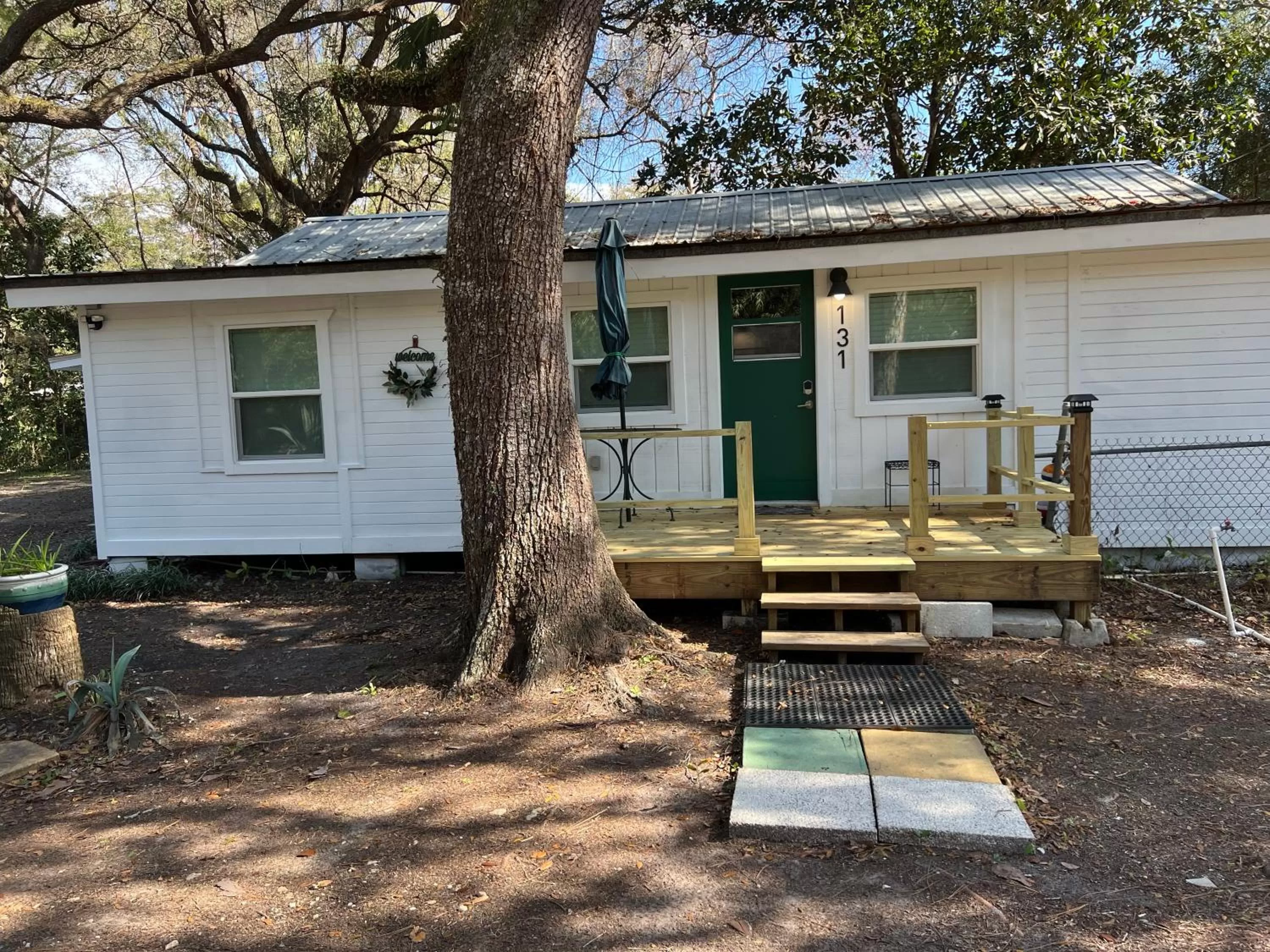 Property building in Nature Coast Inn & Cottages