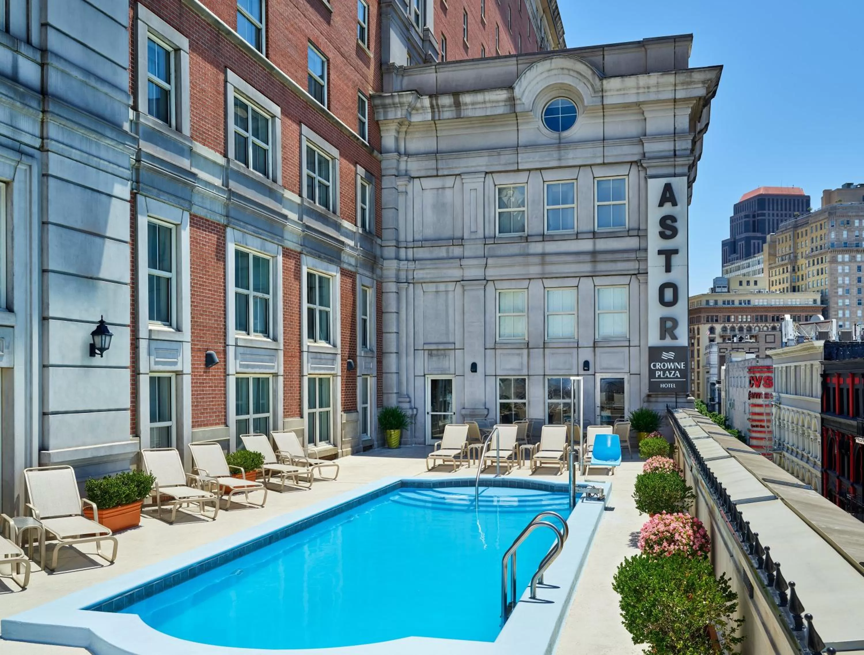 Swimming pool in Crowne Plaza New Orleans French Qtr - Astor by IHG