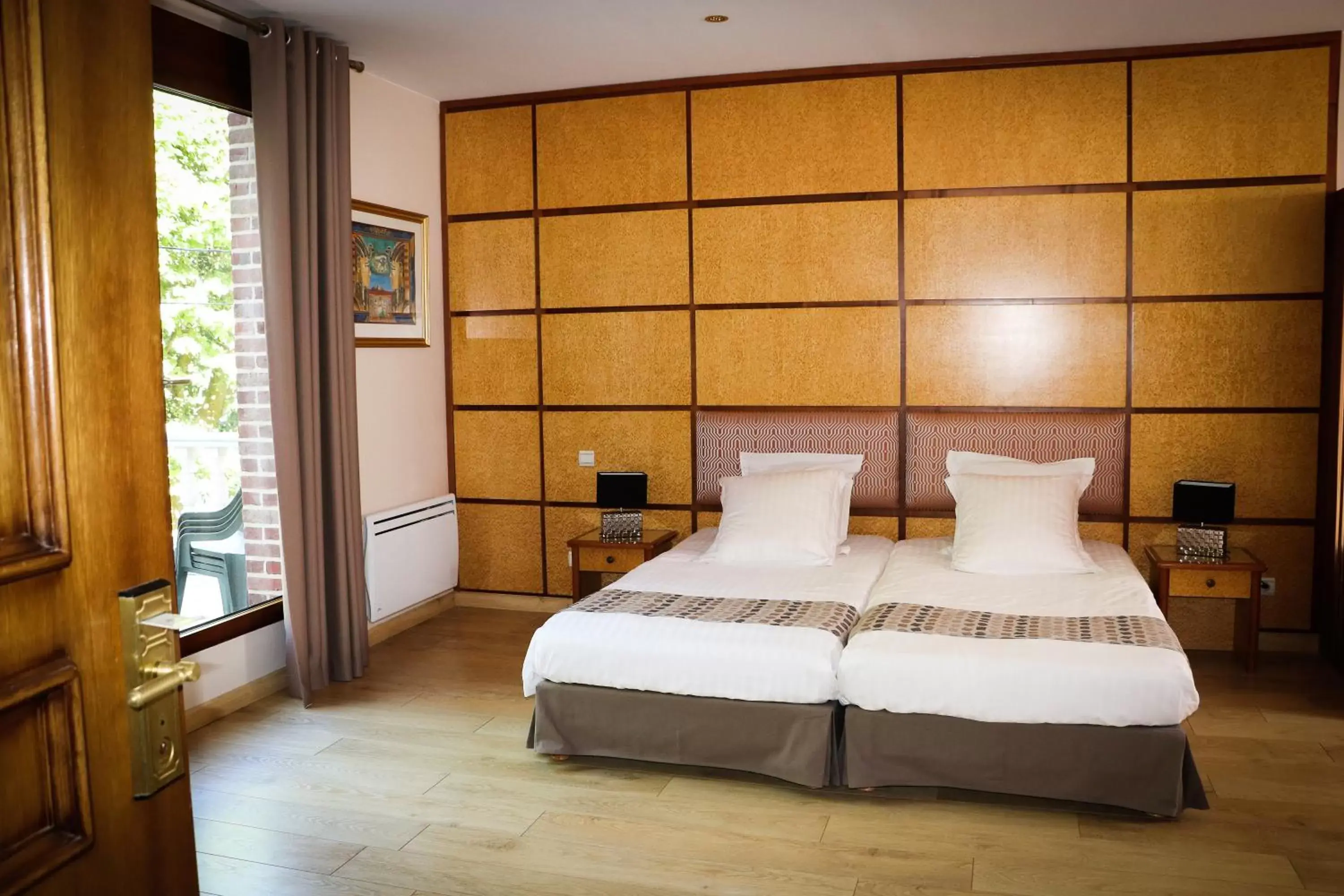 King Suite with Spa Bath in Hotel Eden King Suite with Spa Bath in Hotel Eden