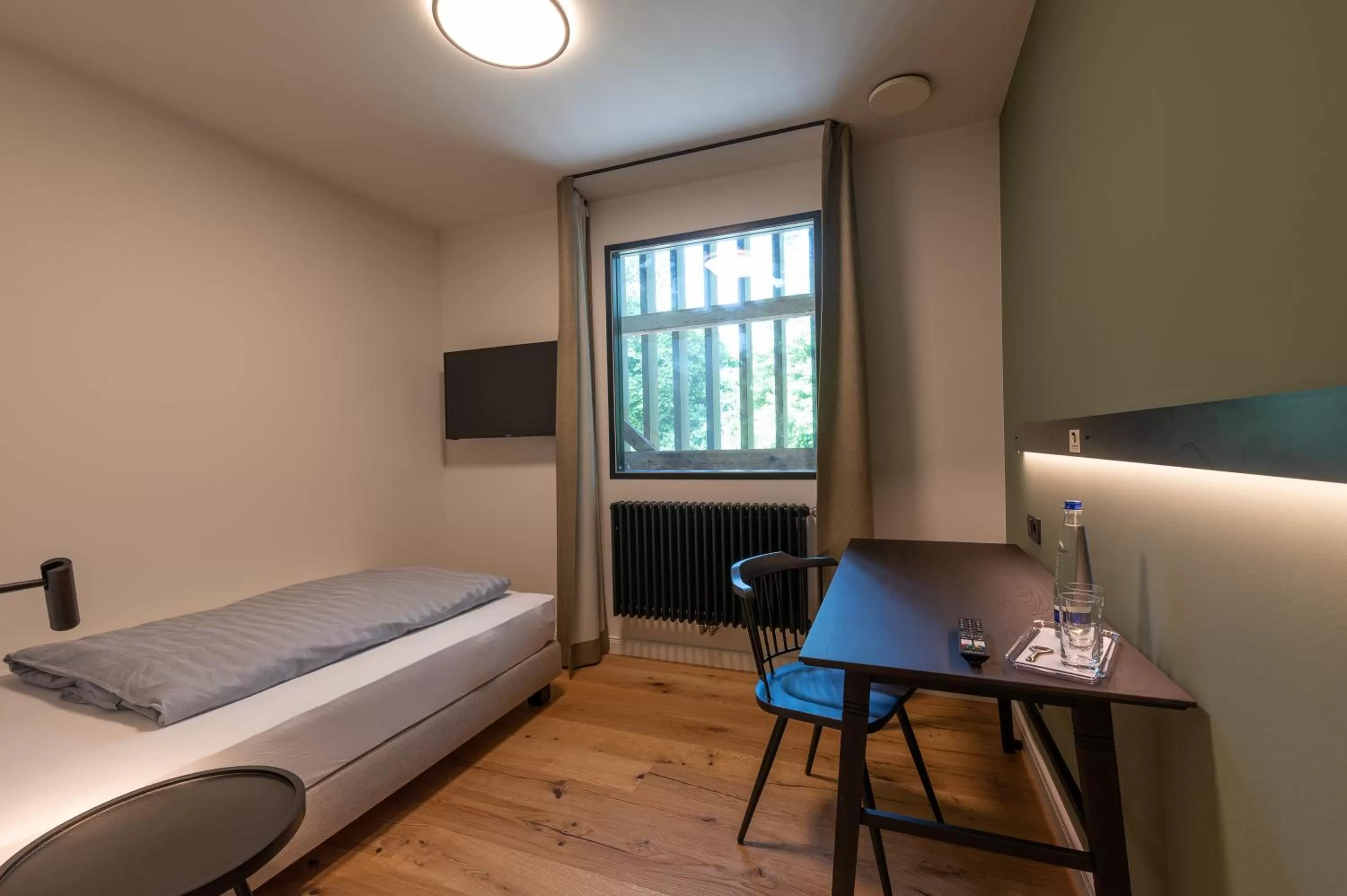 Photo of the whole room, Bed in LANDHOTEL ALTE ZOLLSTATION- Historical Building