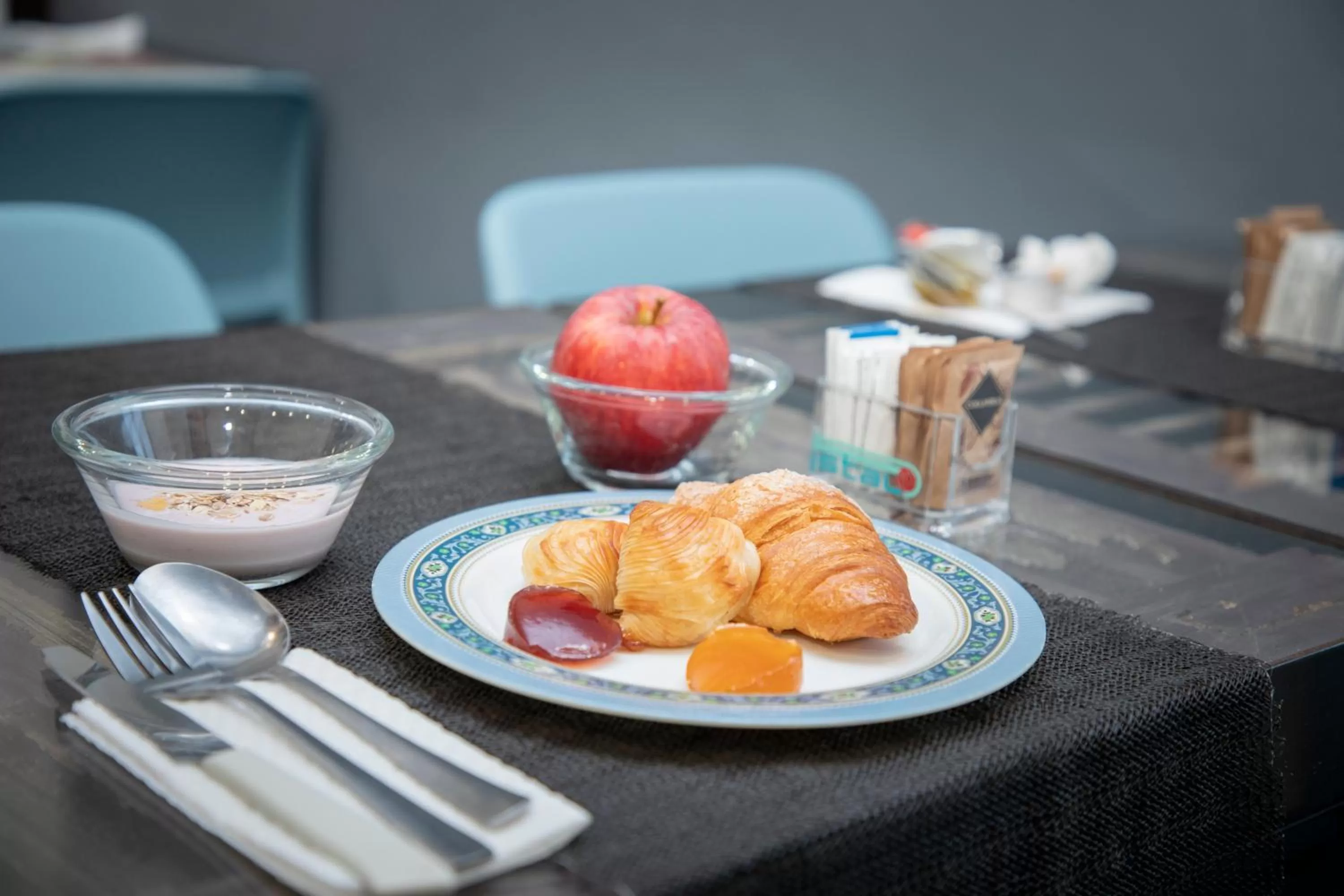 Breakfast in Ideal City Walk