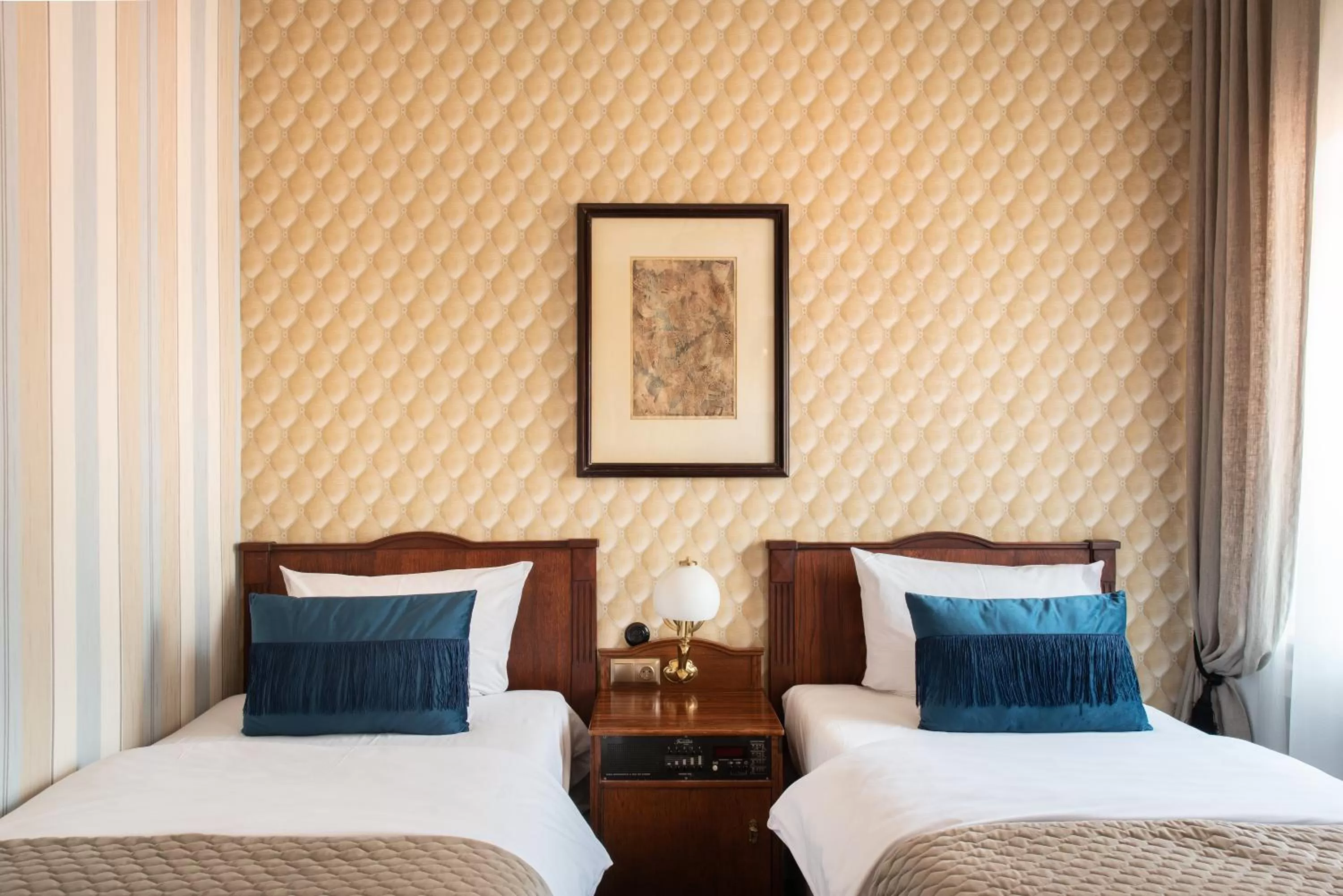 Superior Twin Room in Hotel H15 Francuski Old Town - Destigo Hotels