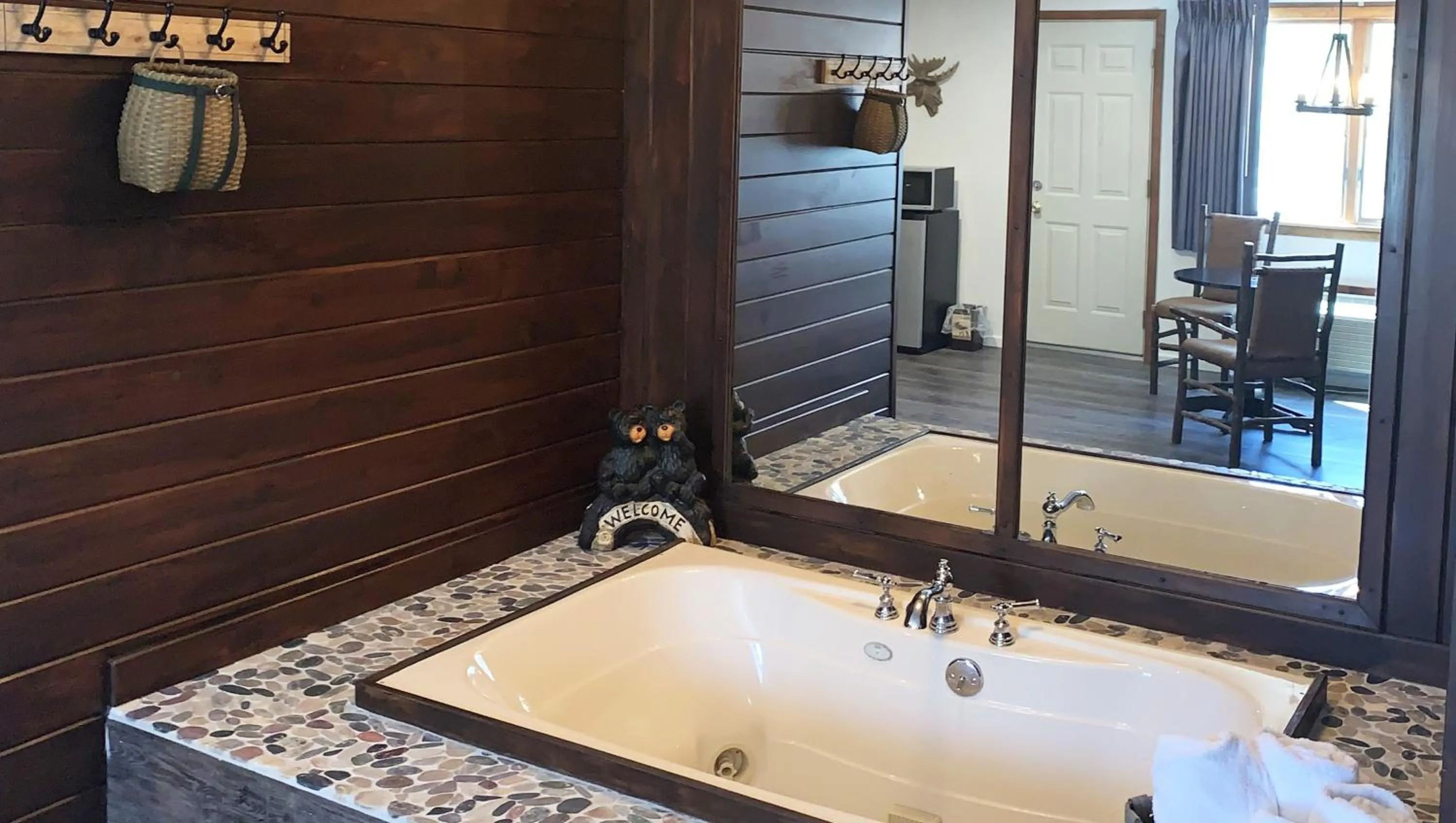 Spa and wellness centre/facilities in Adirondack Lodge Old Forge