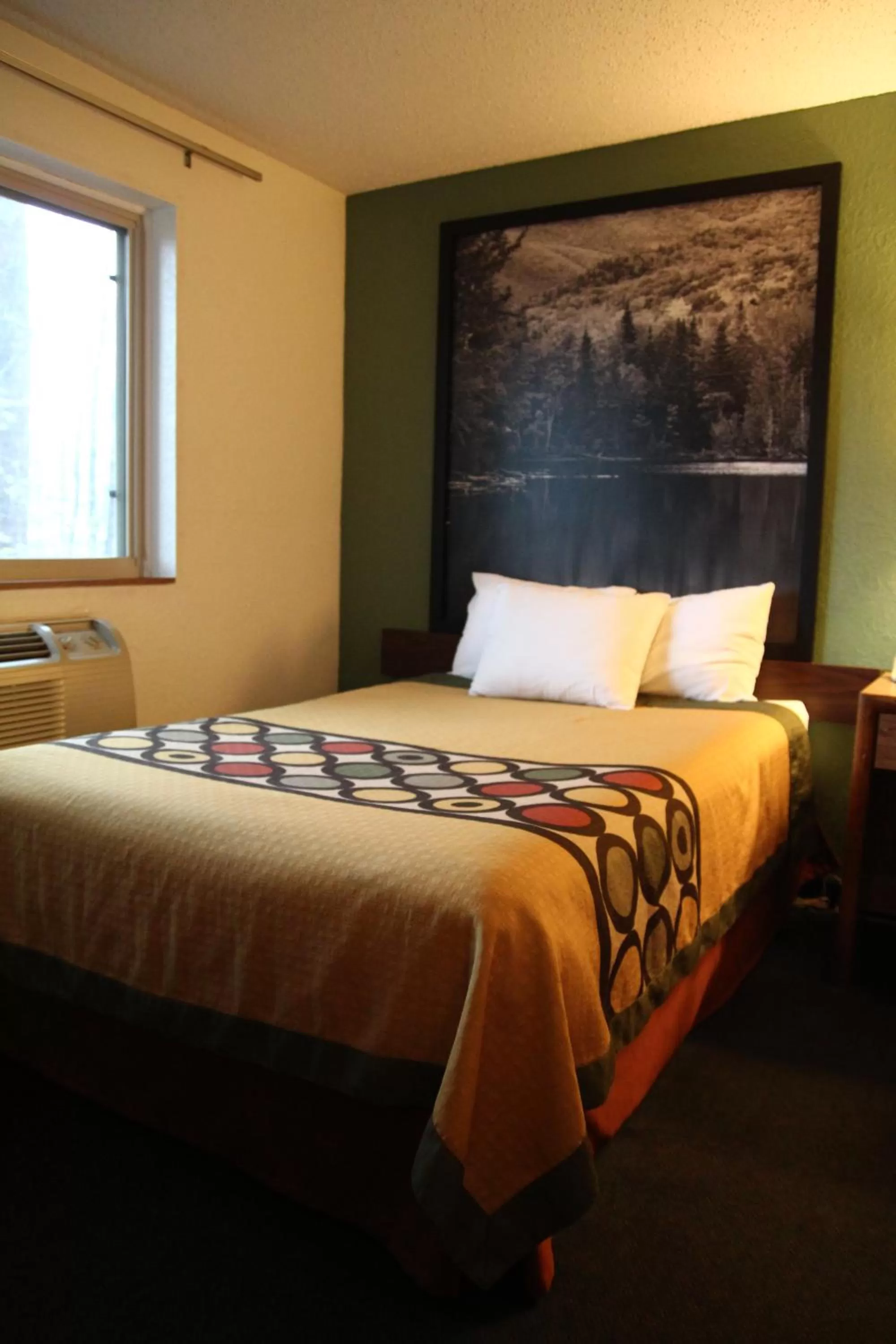 Bed in Super 8 by Wyndham Queensbury Glens Falls