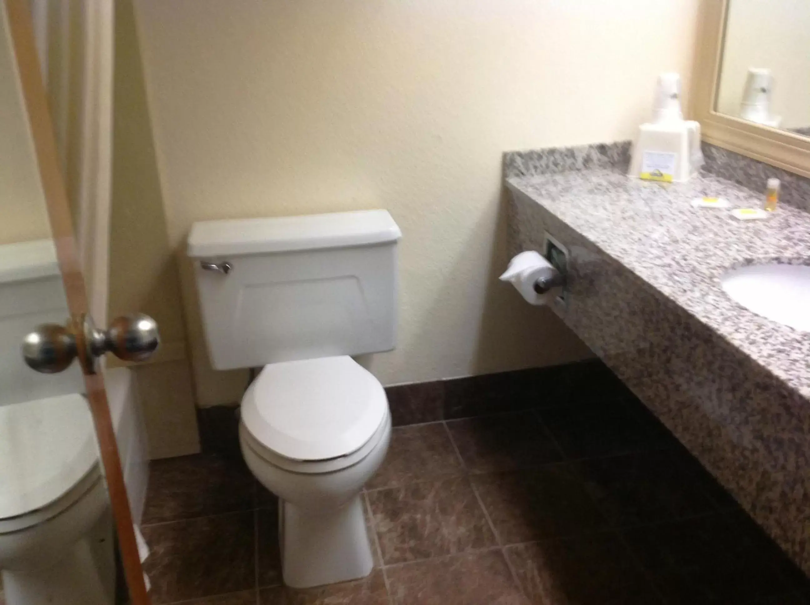 King Studio Suite - Smoking in Days Inn by Wyndham Fayetteville-South/I-95 Exit 49 King Studio Suite - Smoking in Days Inn by Wyndham Fayetteville-South/I-95 Exit 49