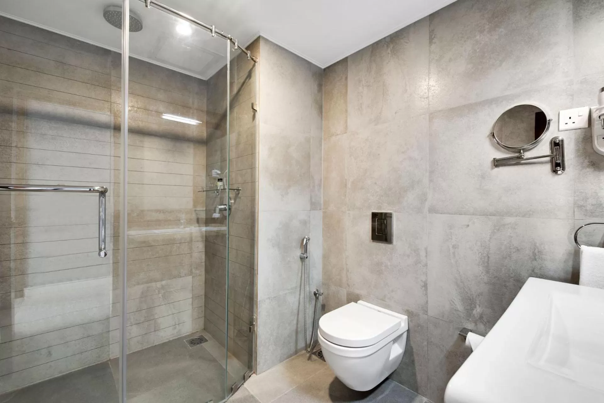 Standard Room with Pool View in Amagi Aria Airport Transit Hotel