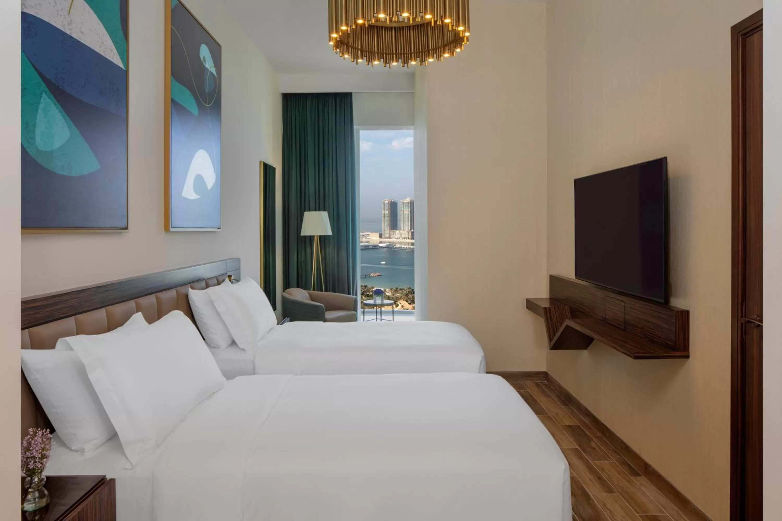 Bed in Avani Plus Palm View Dubai Hotel & Suites