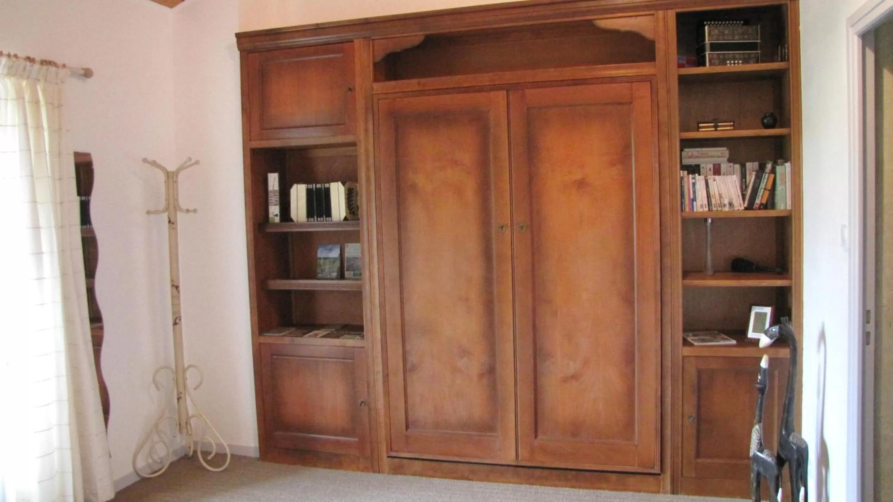 storage, TV/Entertainment Center in Chez Sophie et Gilles