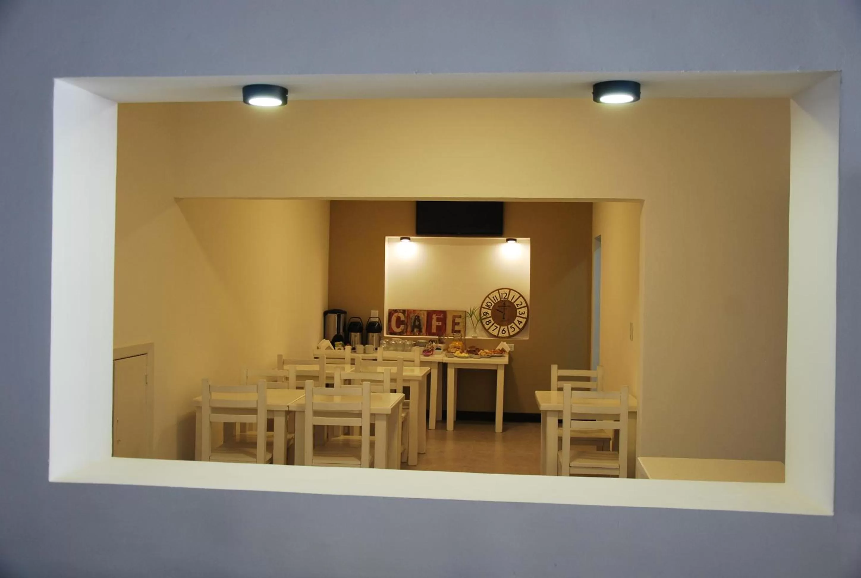 Breakfast in Sur Hotel