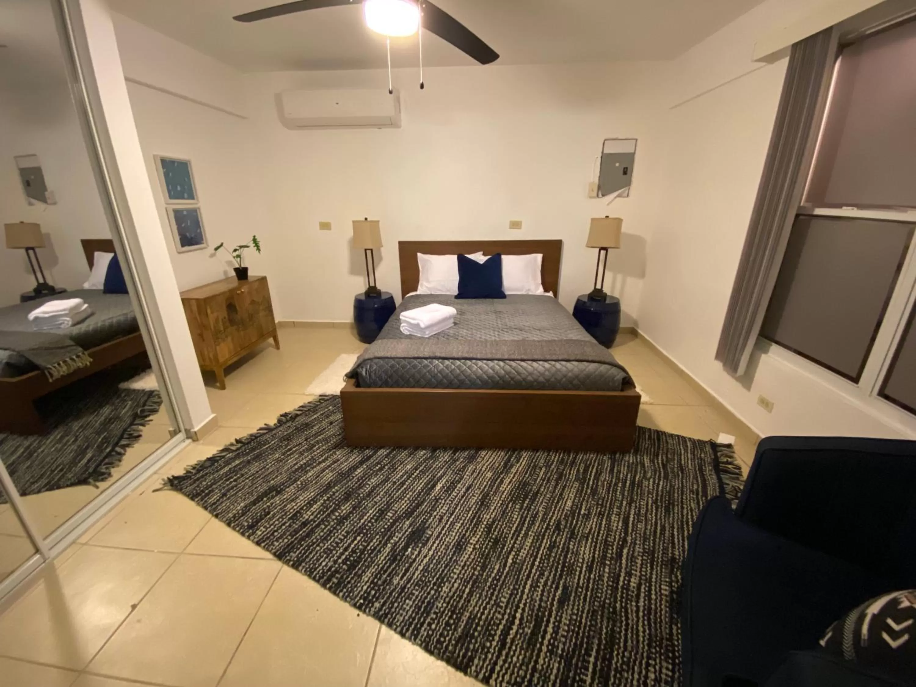 Bed in El Flamingo Beach Club