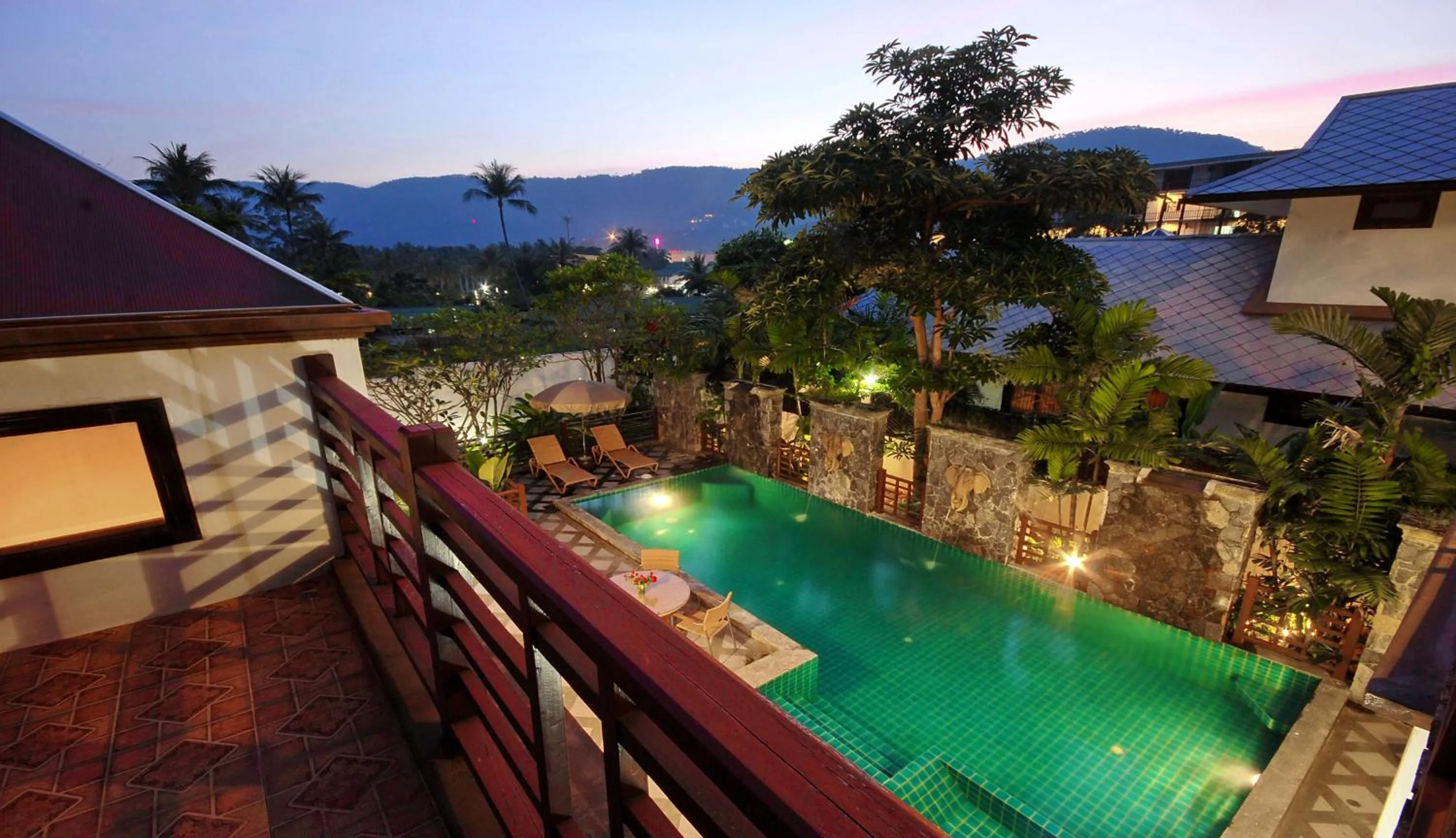 Swimming pool in Samui Sun Villa