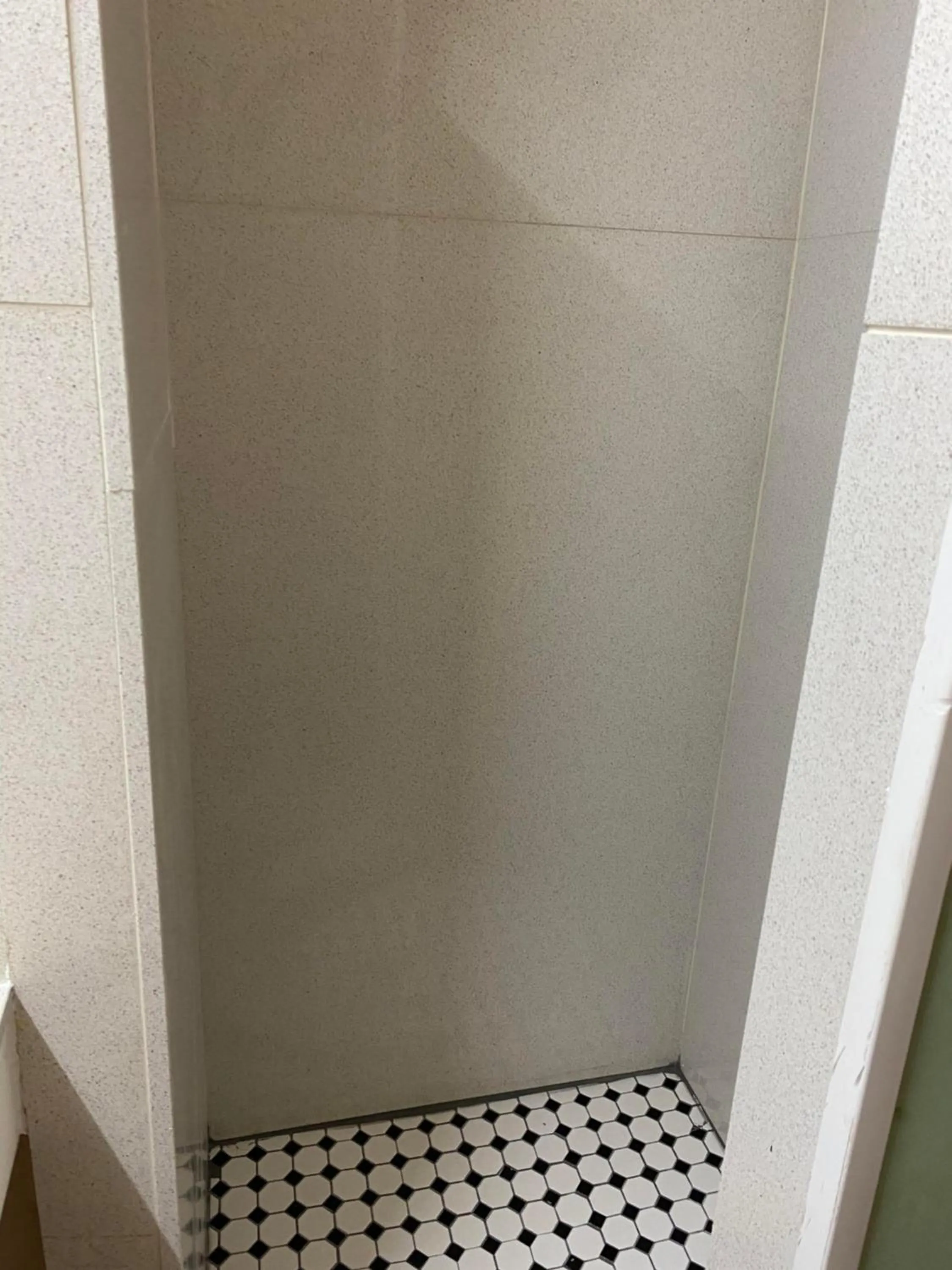 Shower in Budget Inn