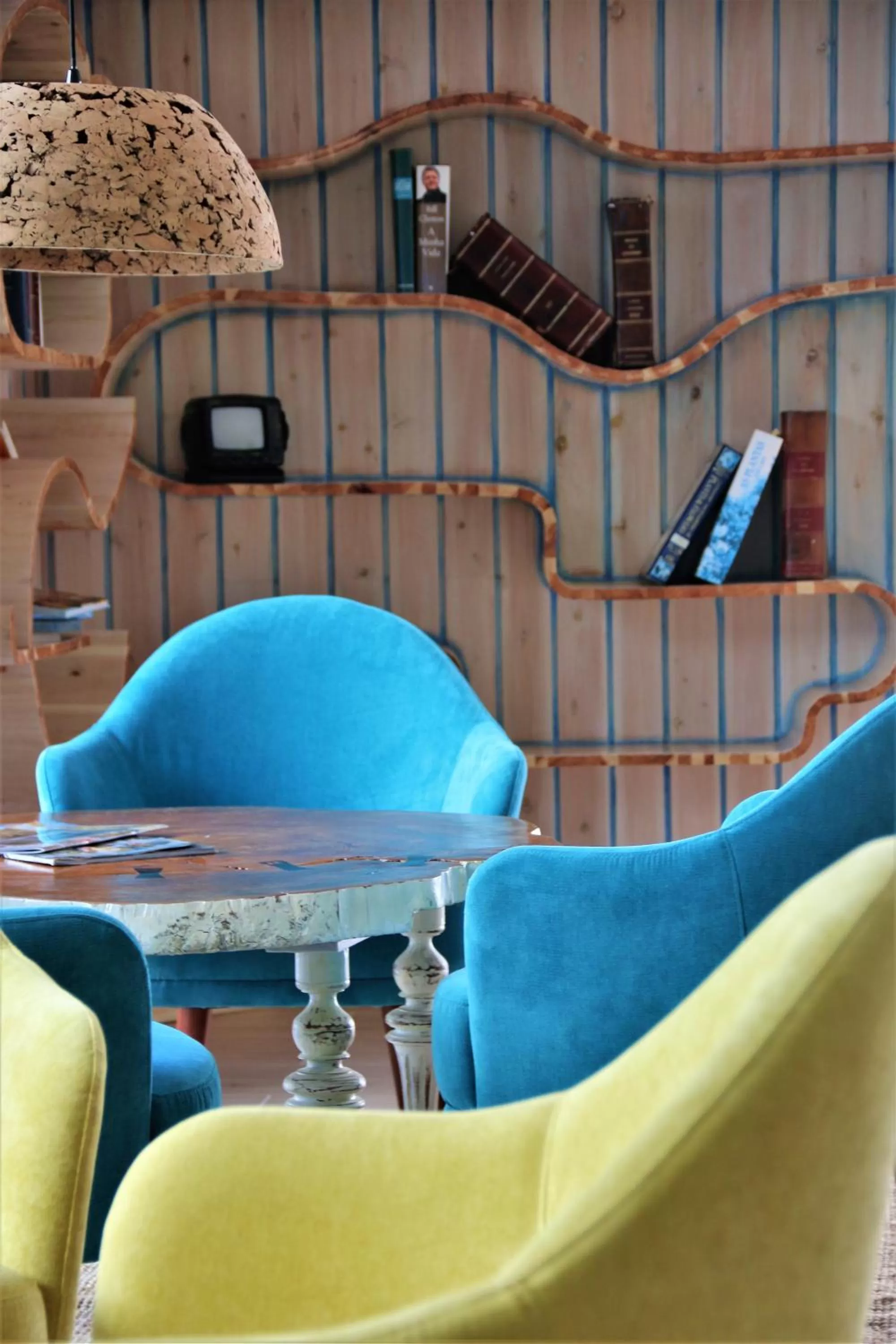 Library in Authentic Tavira Hotel