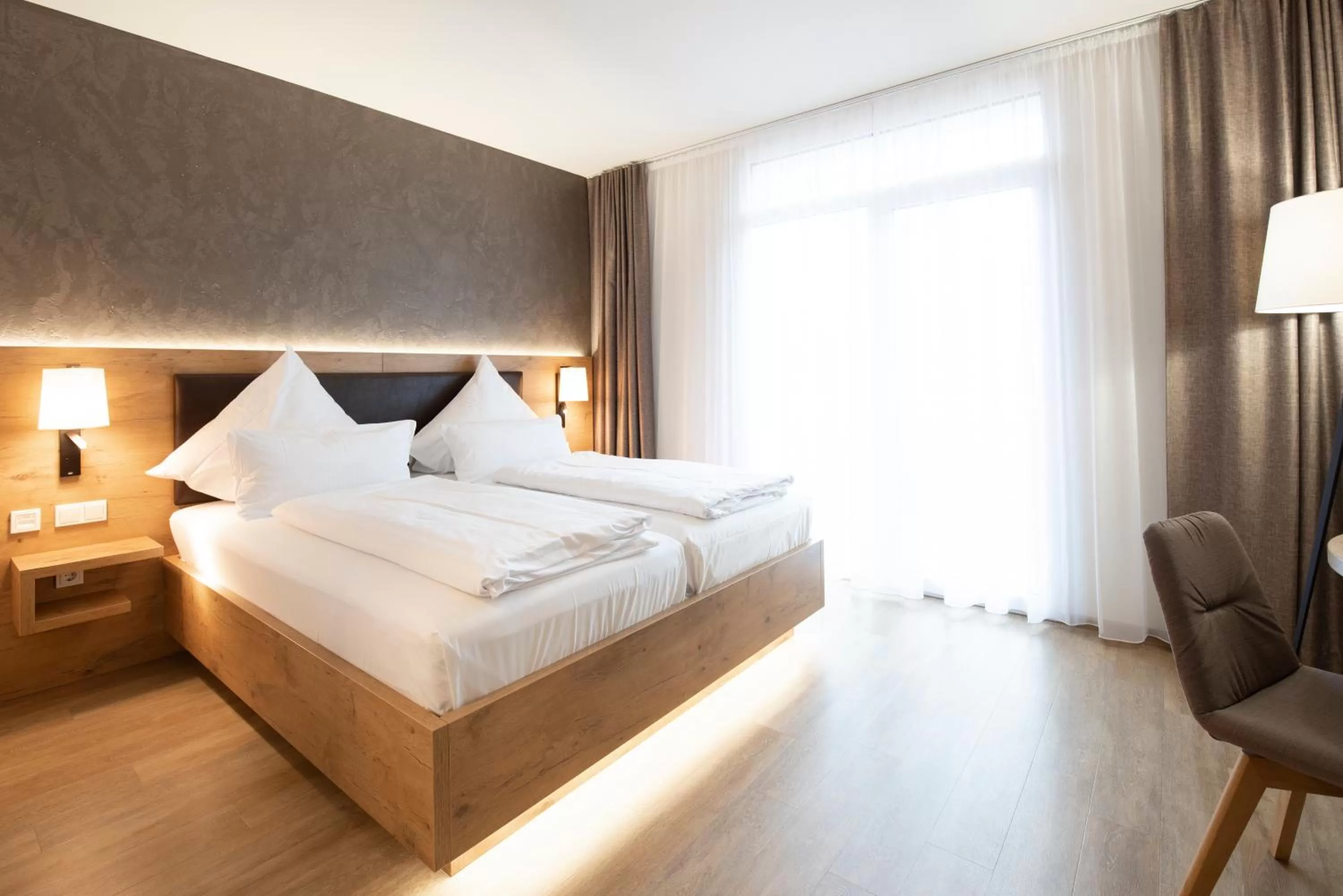 Photo of the whole room, Bed in PETERS Hotel & Spa