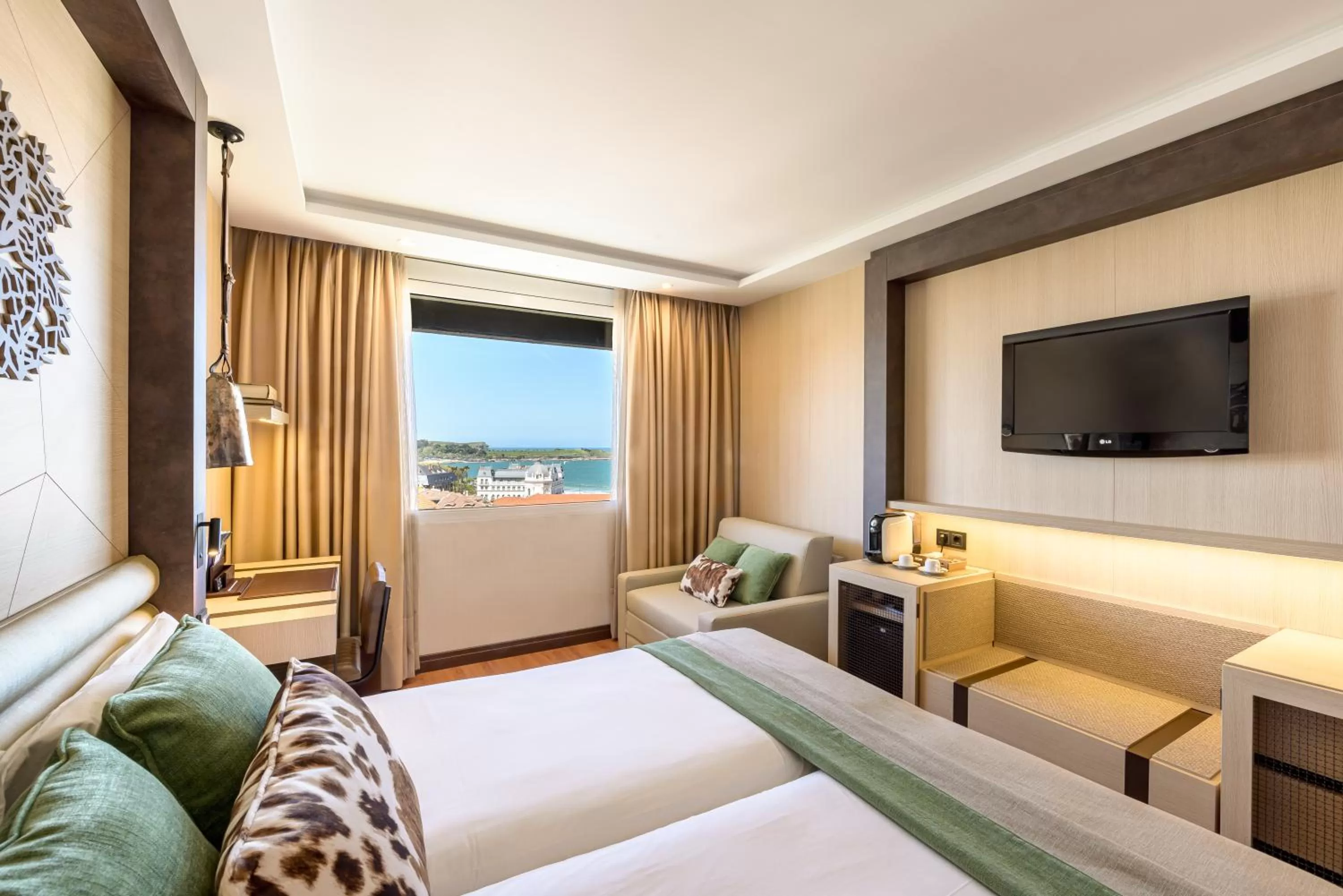 Photo of the whole room, Bed in Santemar