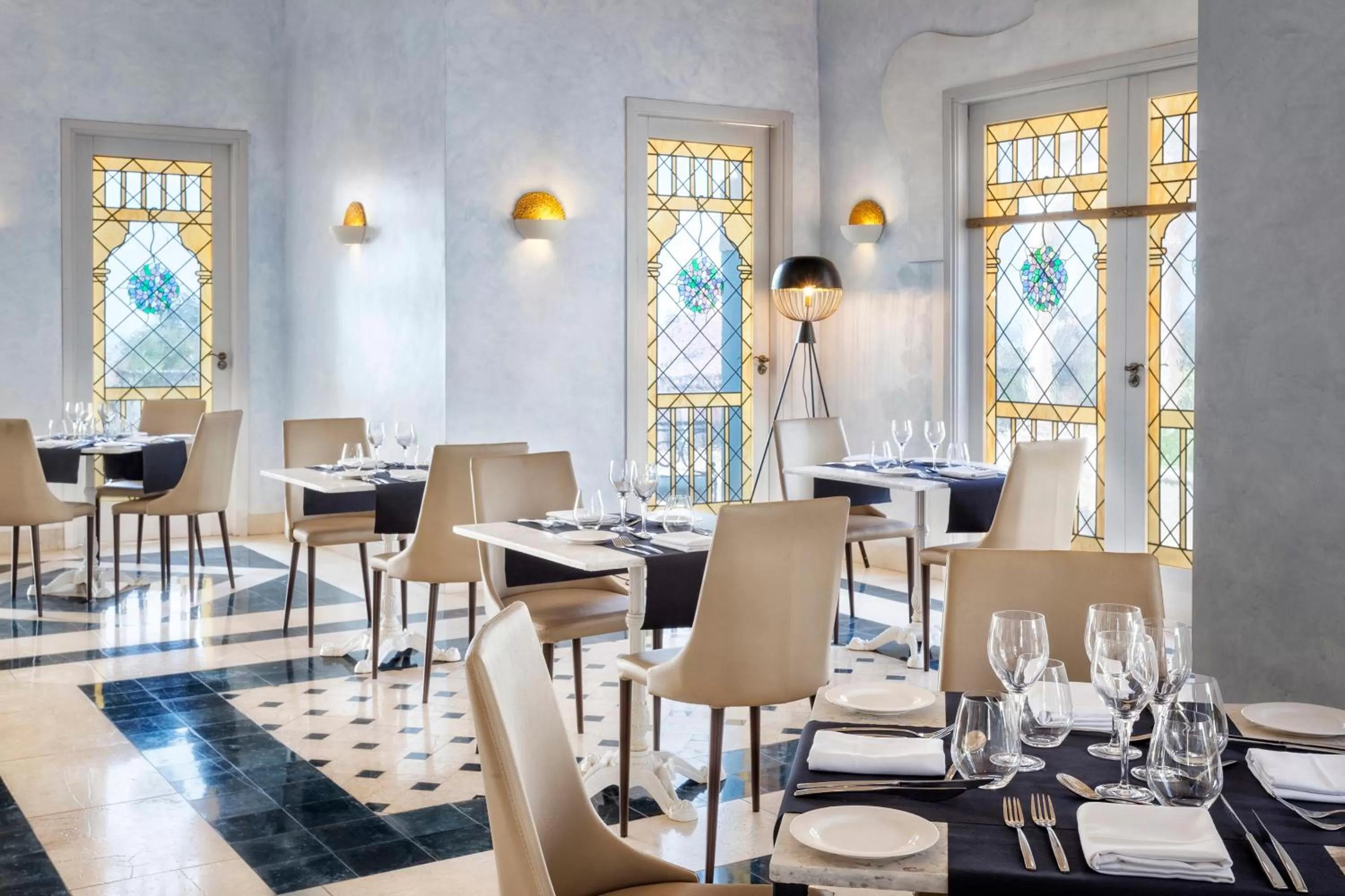 Restaurant/places to eat in Melia Villaitana