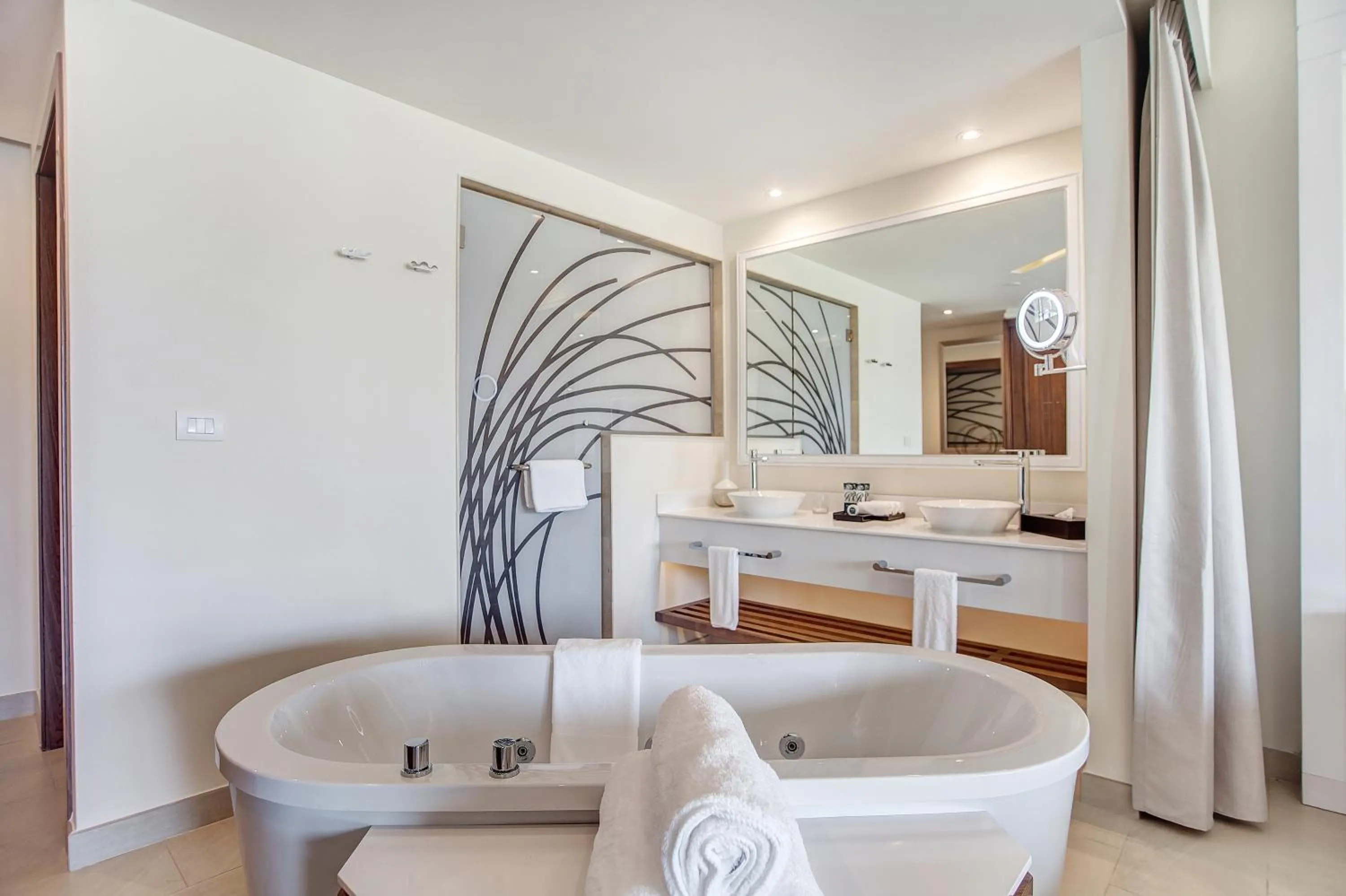 Bathroom in Royalton Saint Lucia, An Autograph Collection All-Inclusive Resort