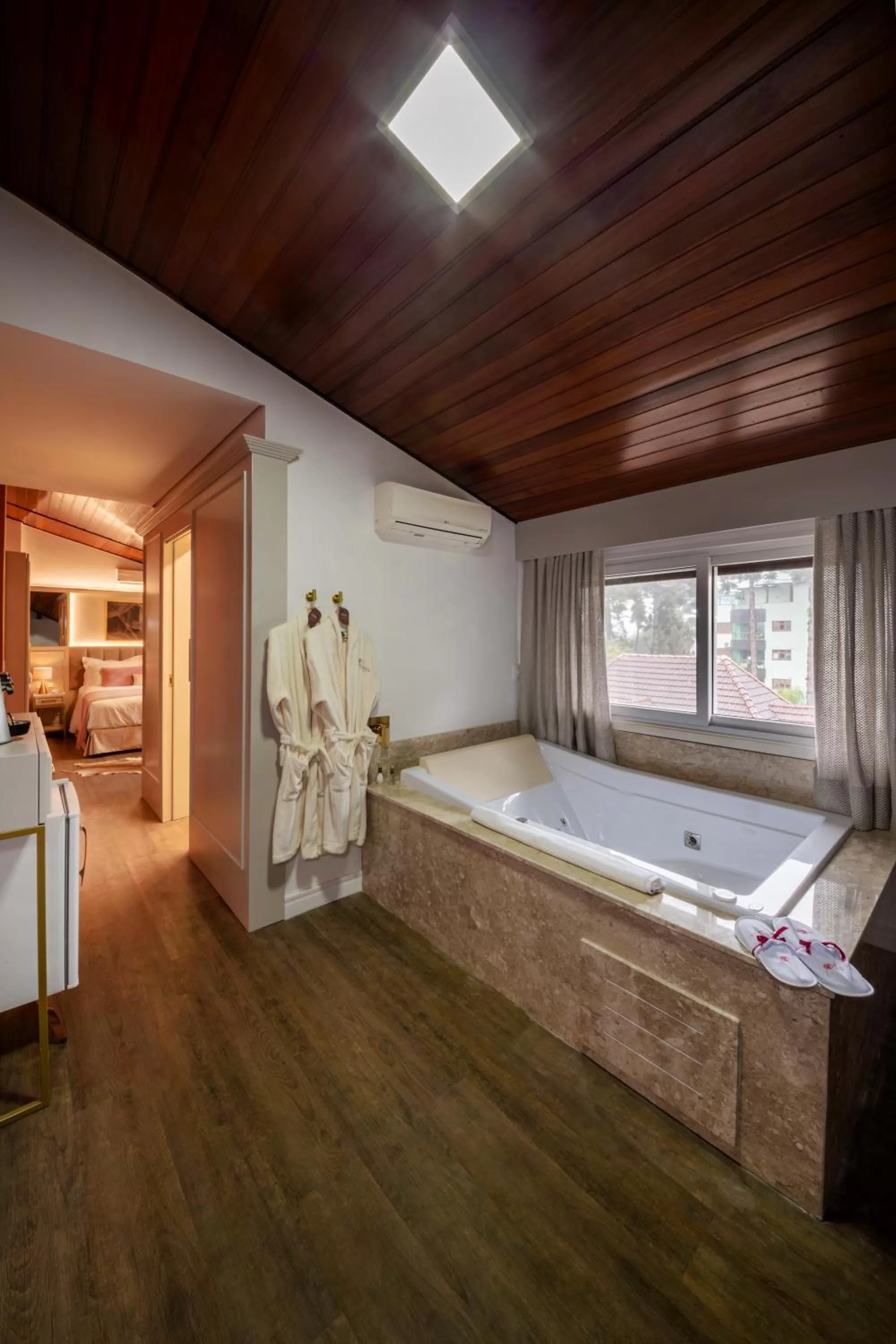 Hot Tub in Blumen Hotel Boutique