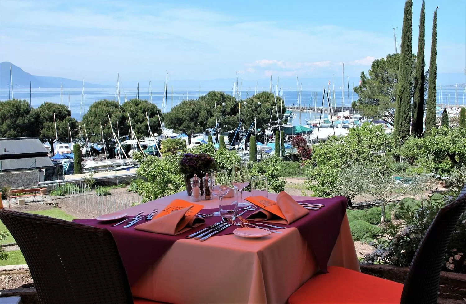 Restaurant/places to eat in Hôtel Bon Rivage