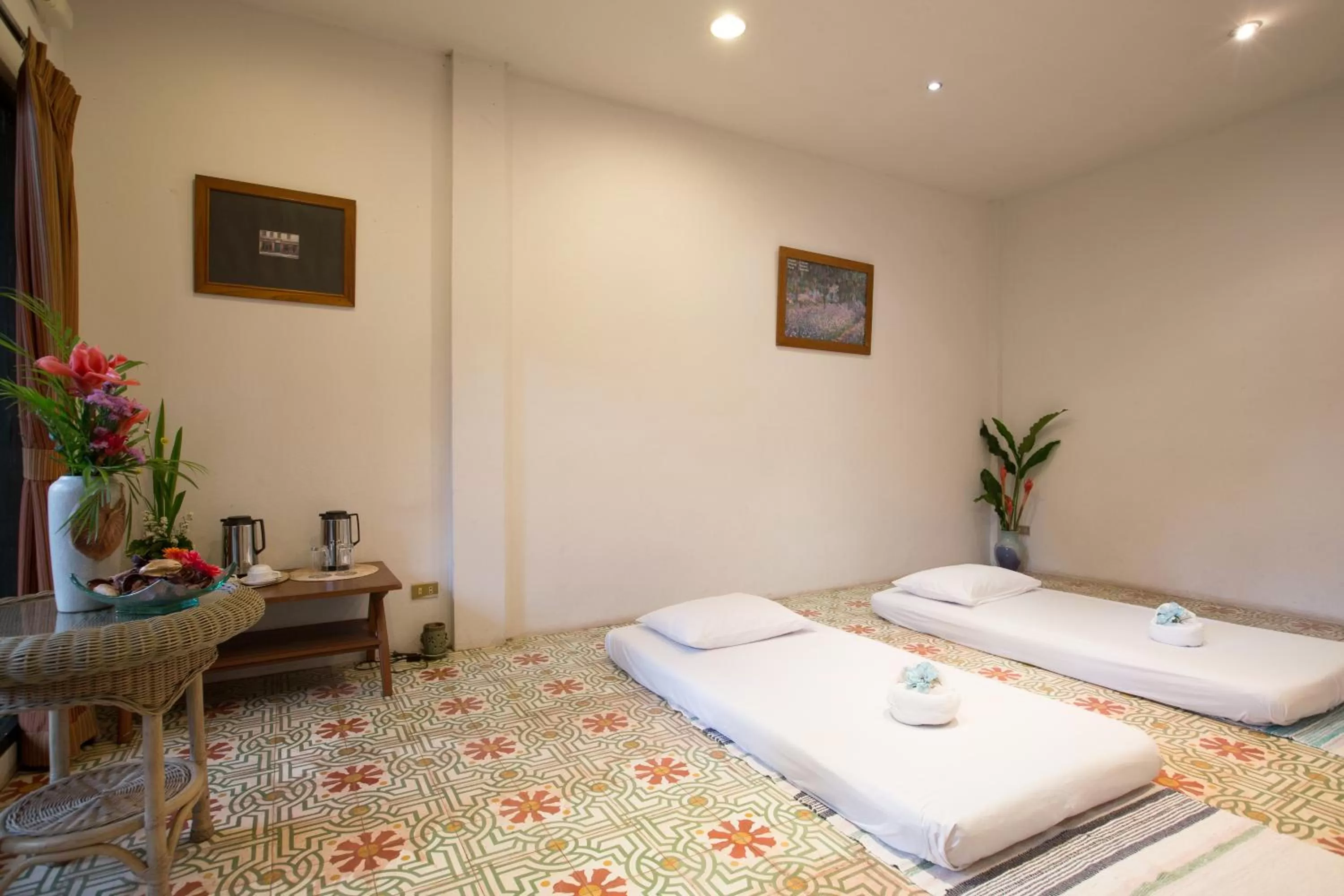 Massage, Bed in The Imperial Chiang Mai Resort & Sports Club