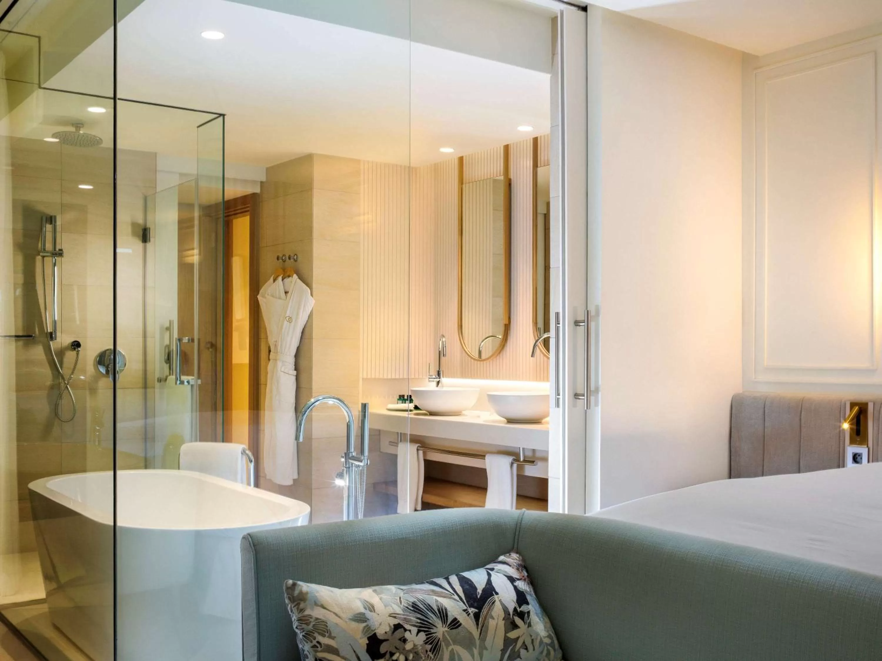 Photo of the whole room, Bed in Sofitel Mauritius L'Imperial Resort & Spa