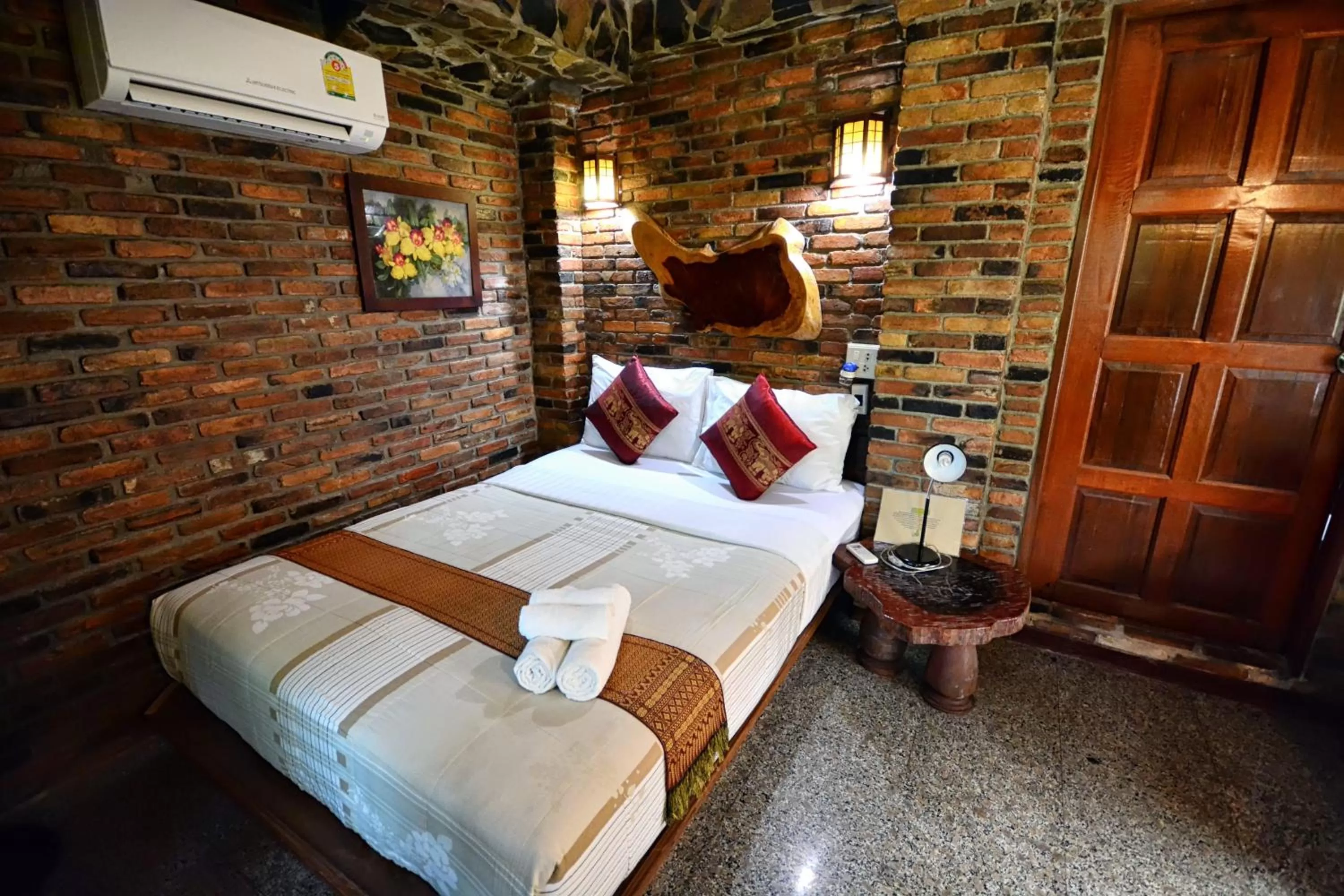 Decorative detail, Bed in Khao Sok Las Orquideas Resort