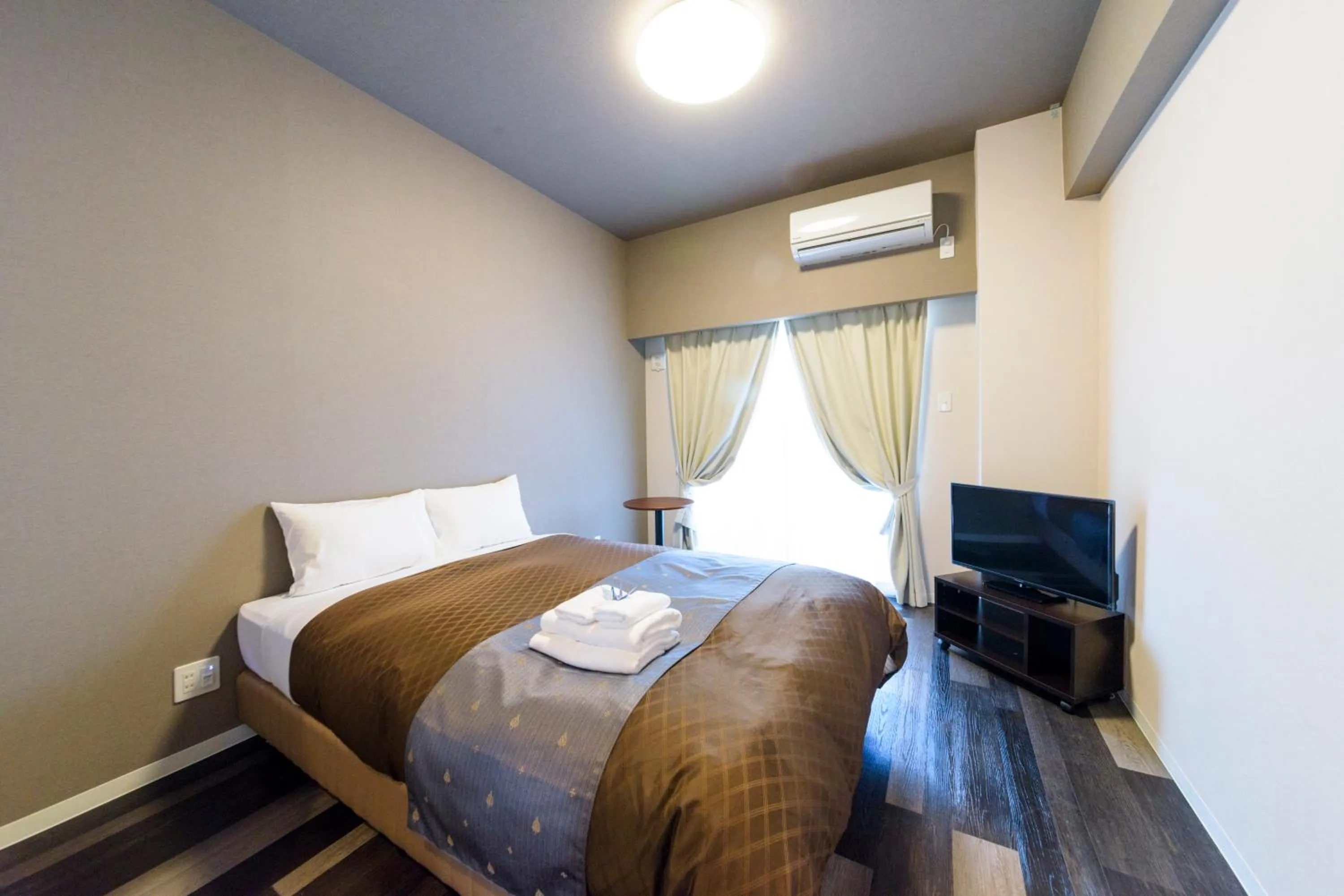 Bed in Mr. Kinjo in MIHARA