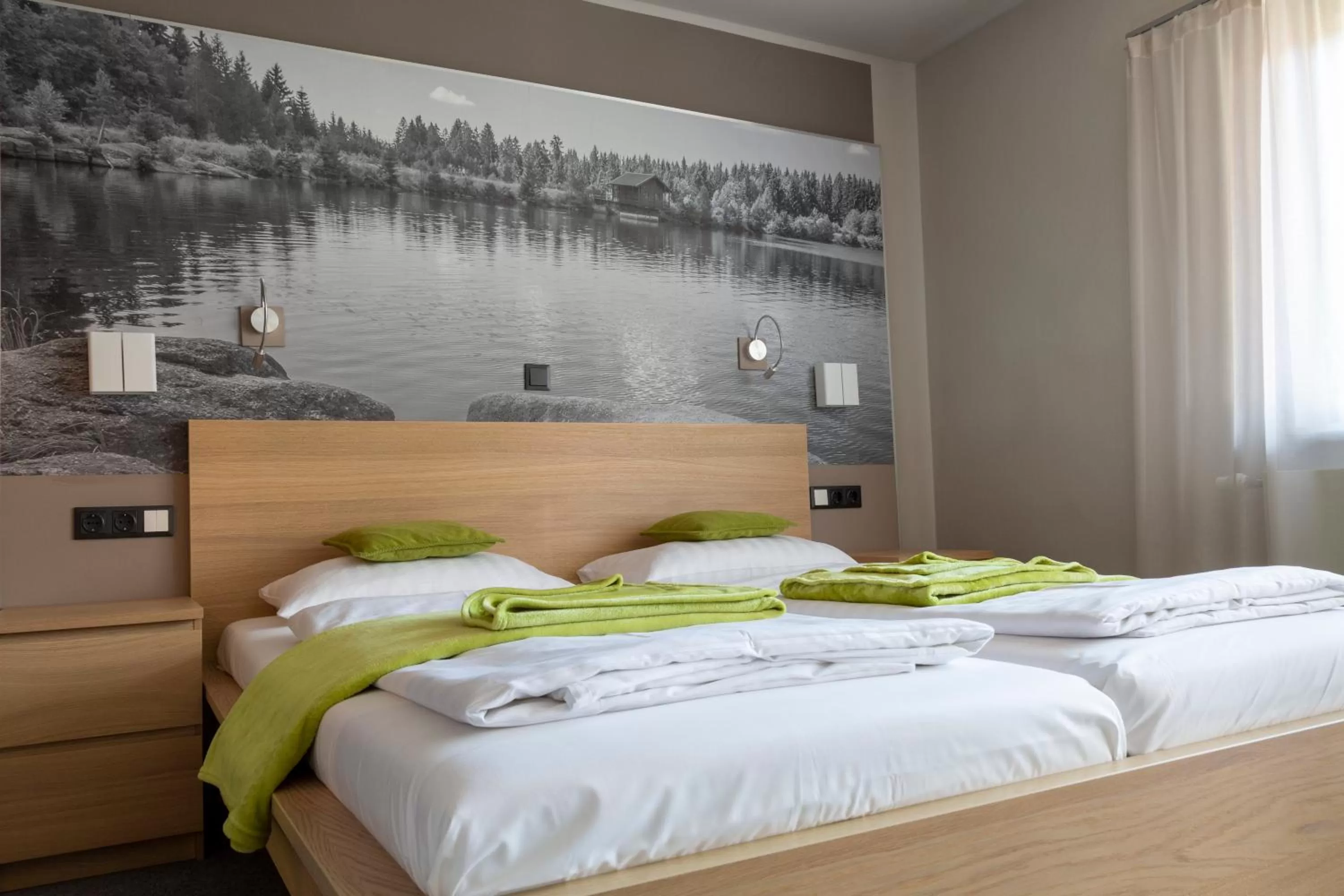 Property building, Bed in Hotel Restaurant Brigitte