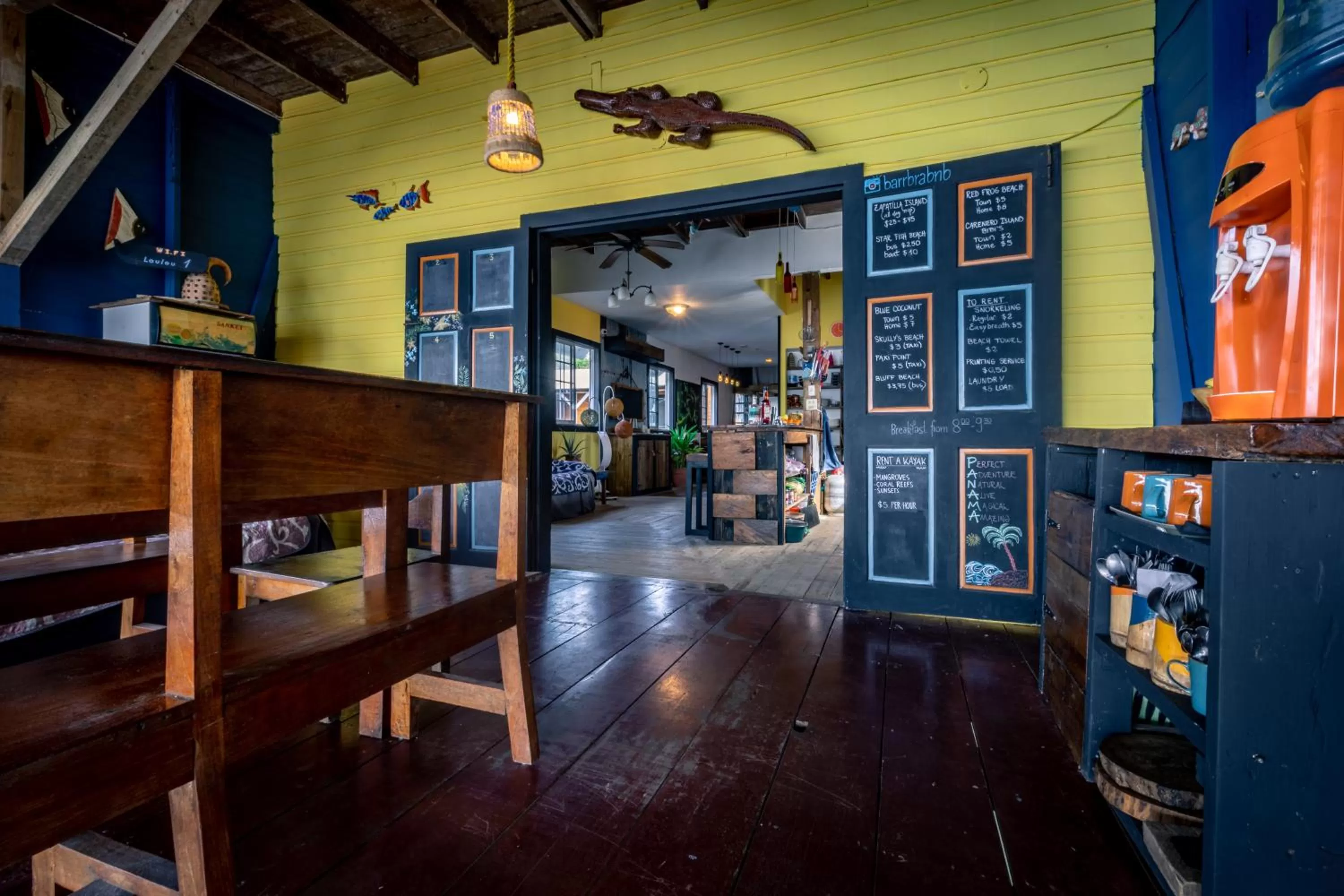 Patio, Lounge/Bar in Barrbra BnB Over The Sea