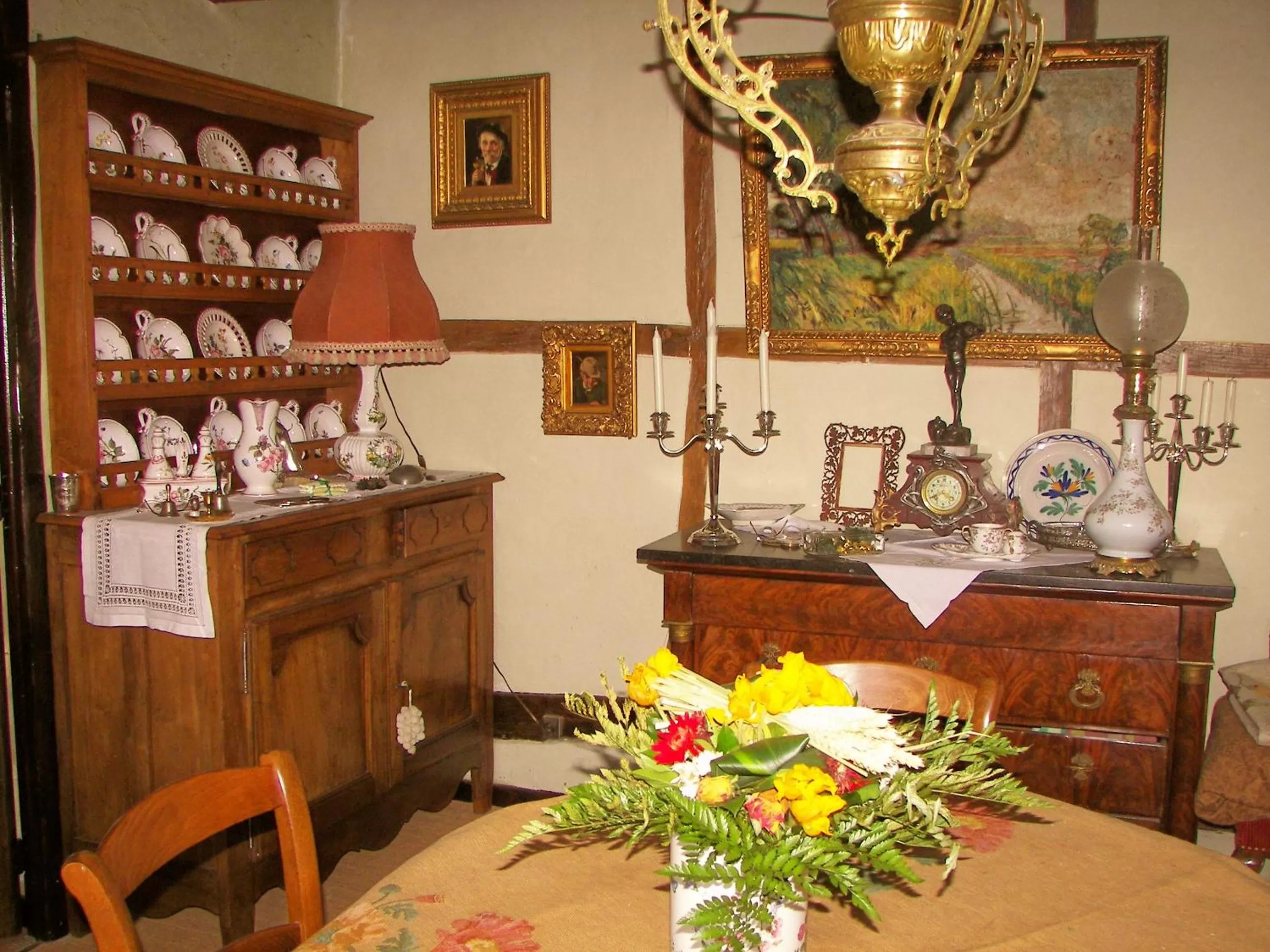 Decorative detail in La Cassinette