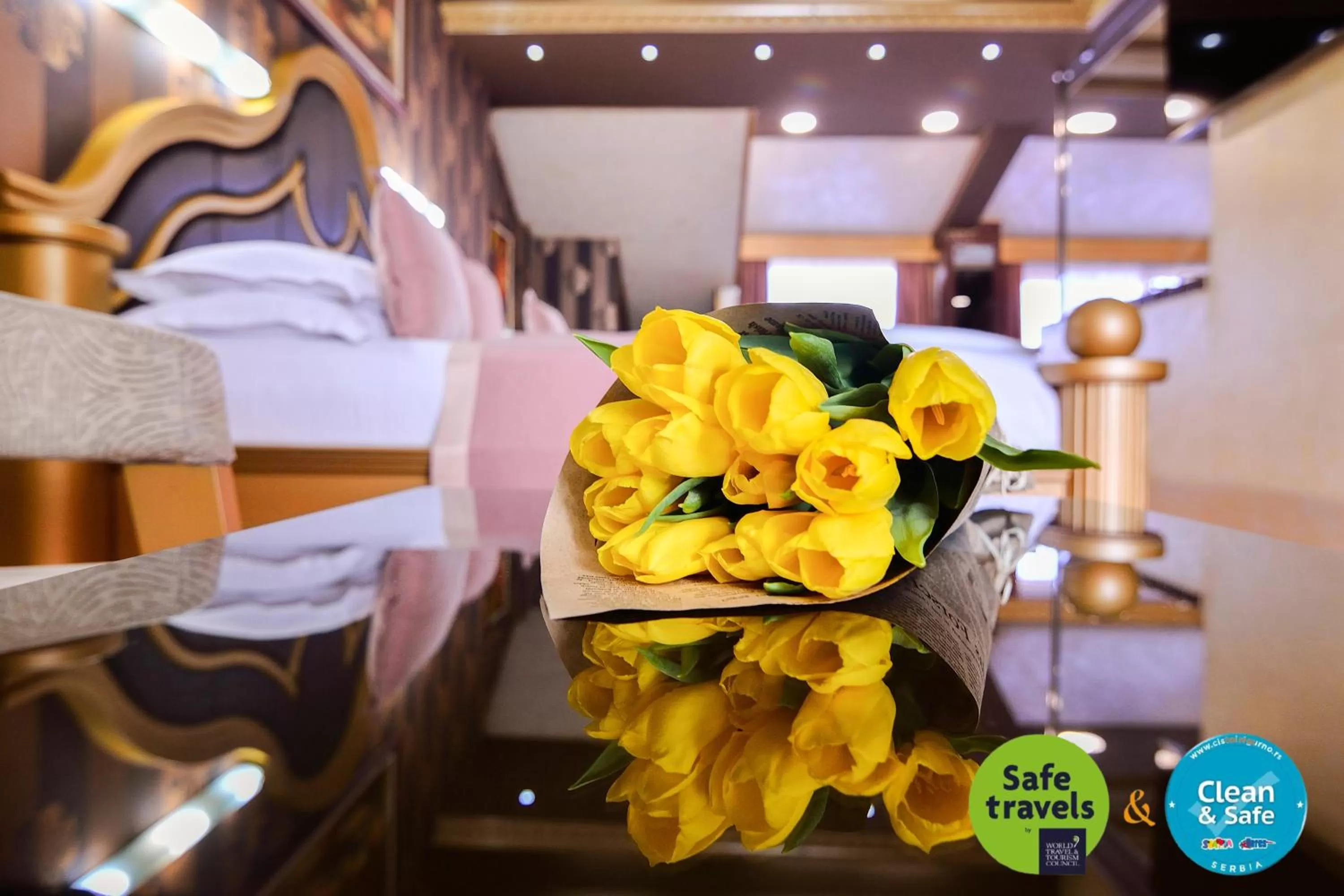 Bedroom, Bed in Prezident Hotel