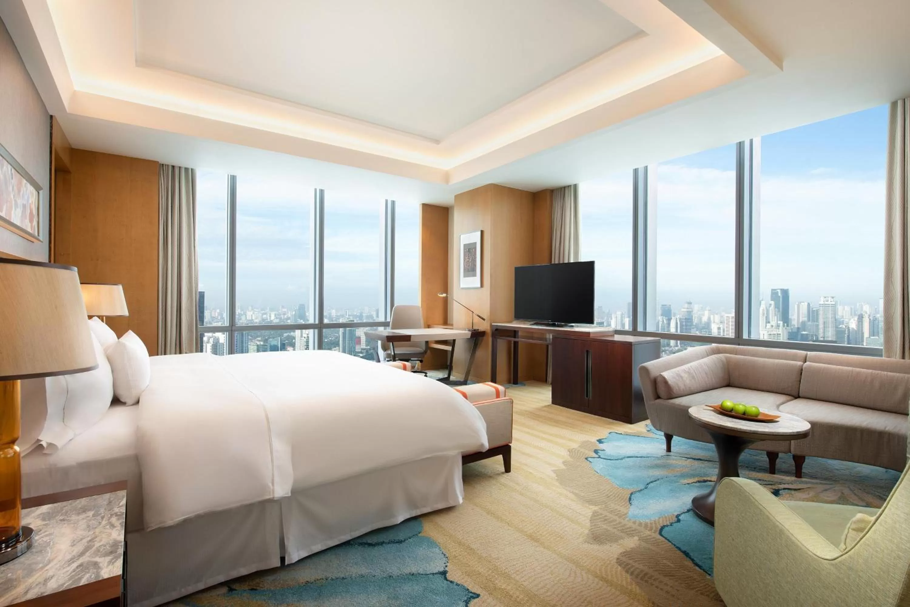 Photo of the whole room, Bed in The Westin Jakarta