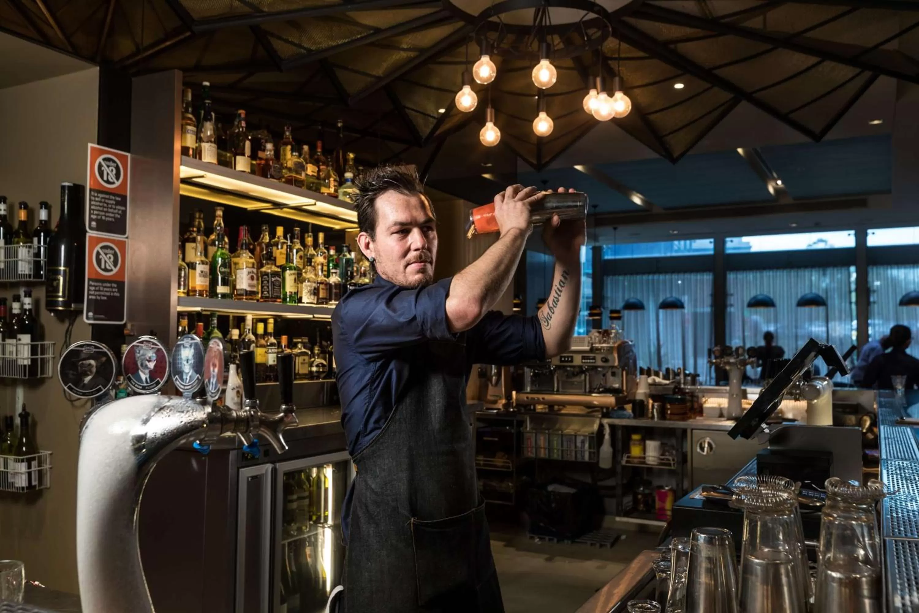 Lounge or bar in Rydges Campbelltown