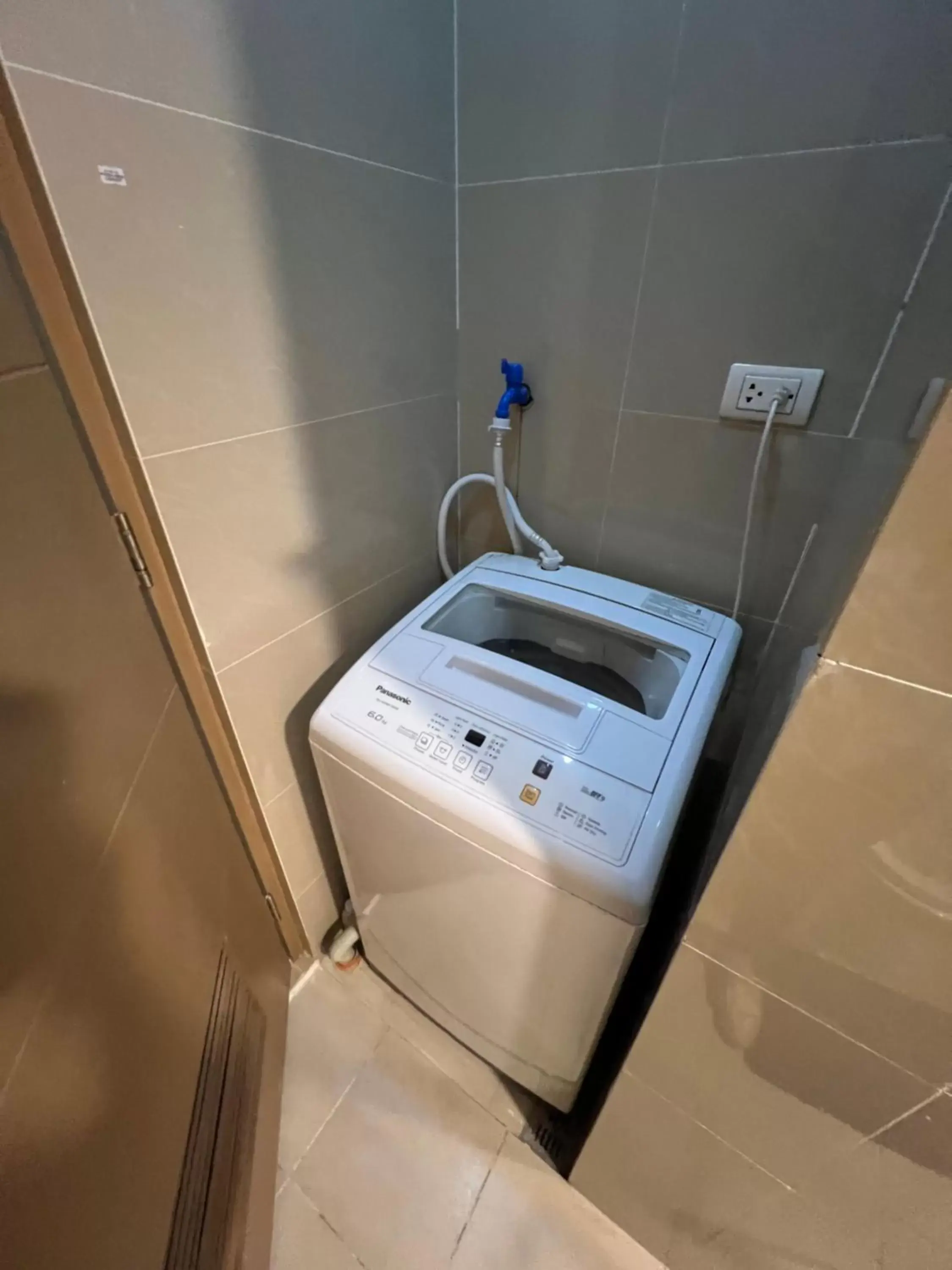 Double Room in 2 Palm Tree Villas - Manila Terminal 3 Airport Pasay Double Room in 2 Palm Tree Villas - Manila Terminal 3 Airport Pasay