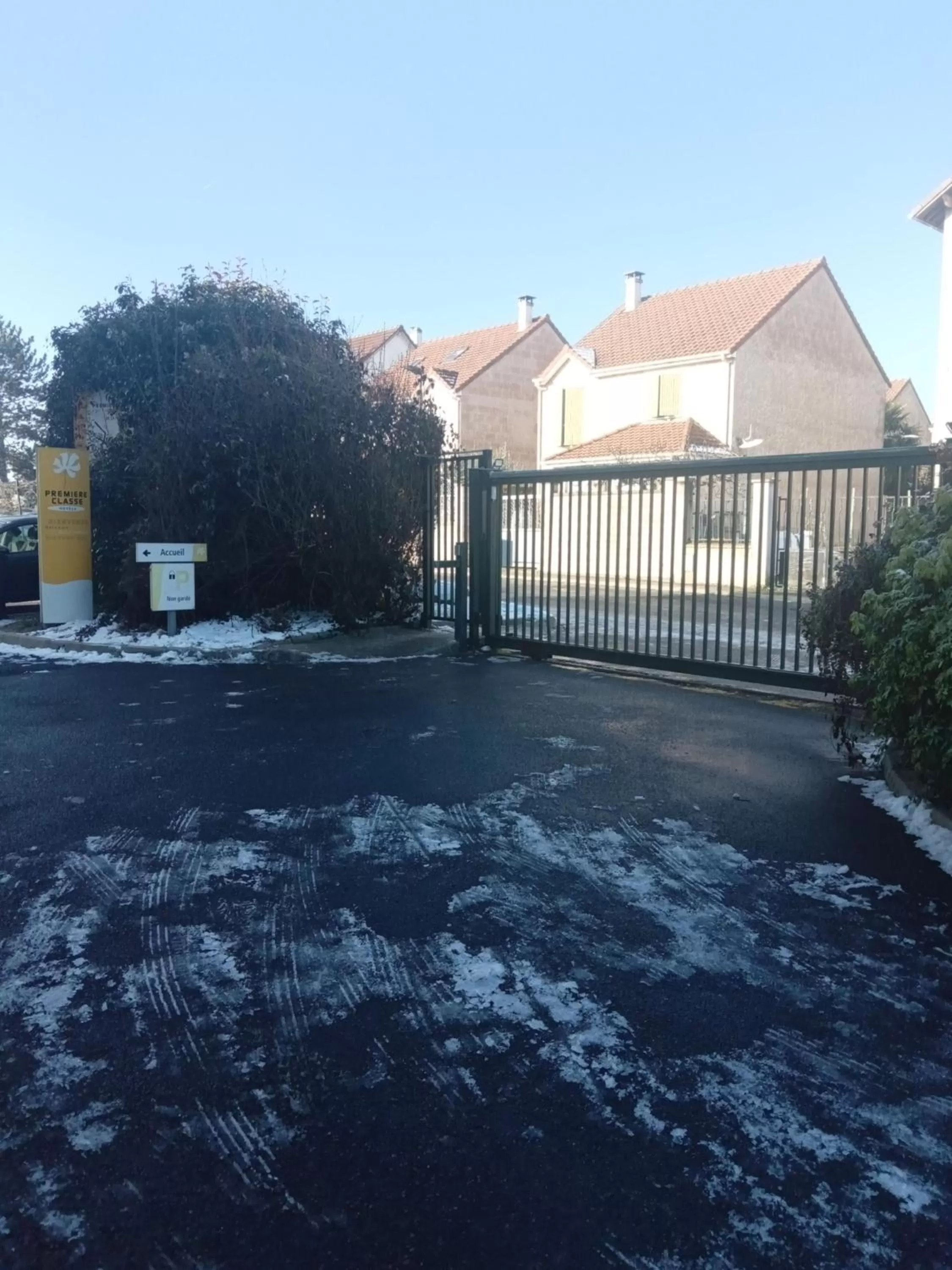 Parking in Premiere Classe Saint Brice Sous Foret