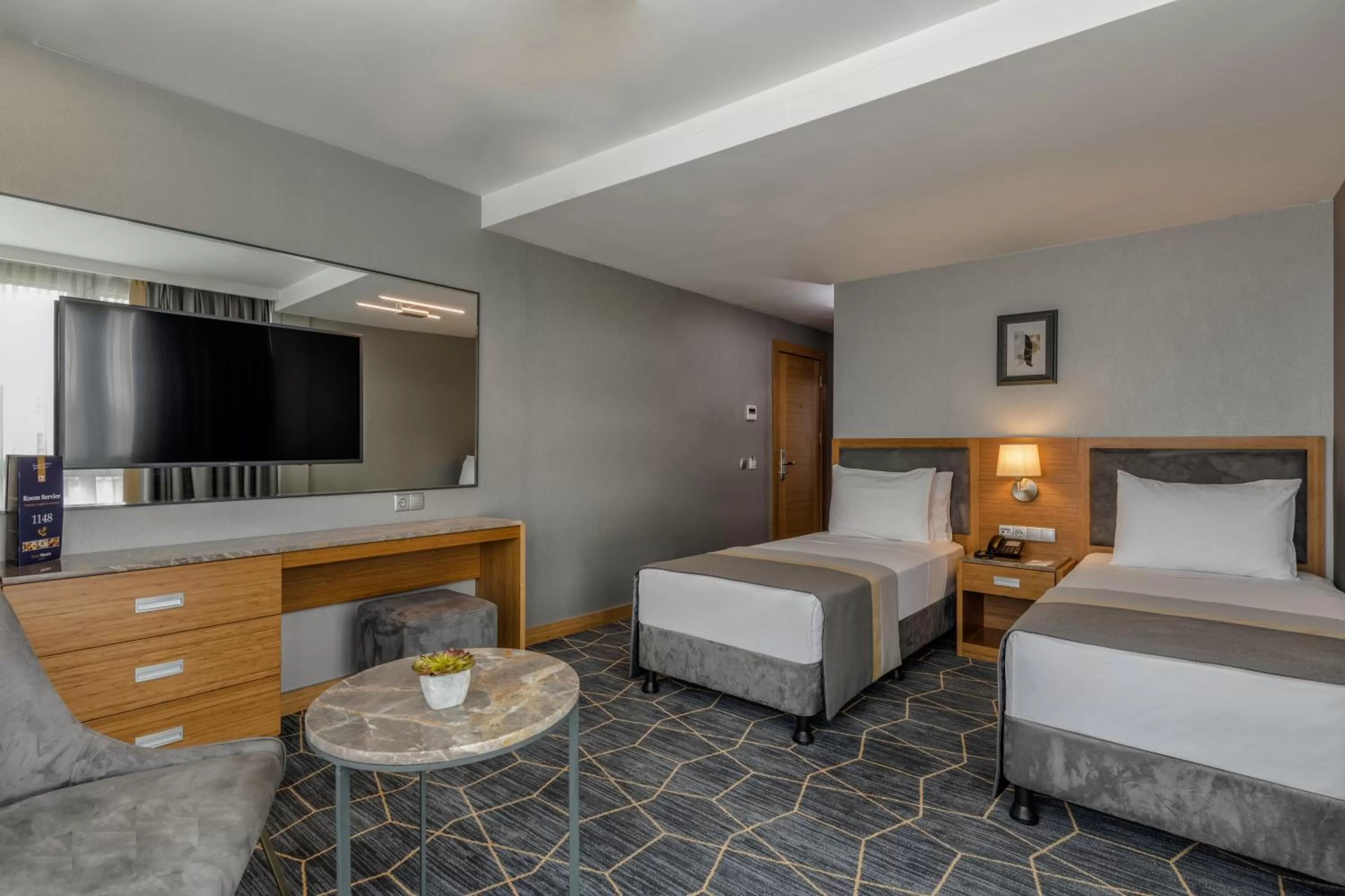 Photo of the whole room, Bed in Hotel Venera Istanbul Old City