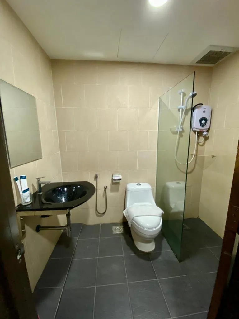 Bathroom in Summit Signature Hotel Batu Pahat