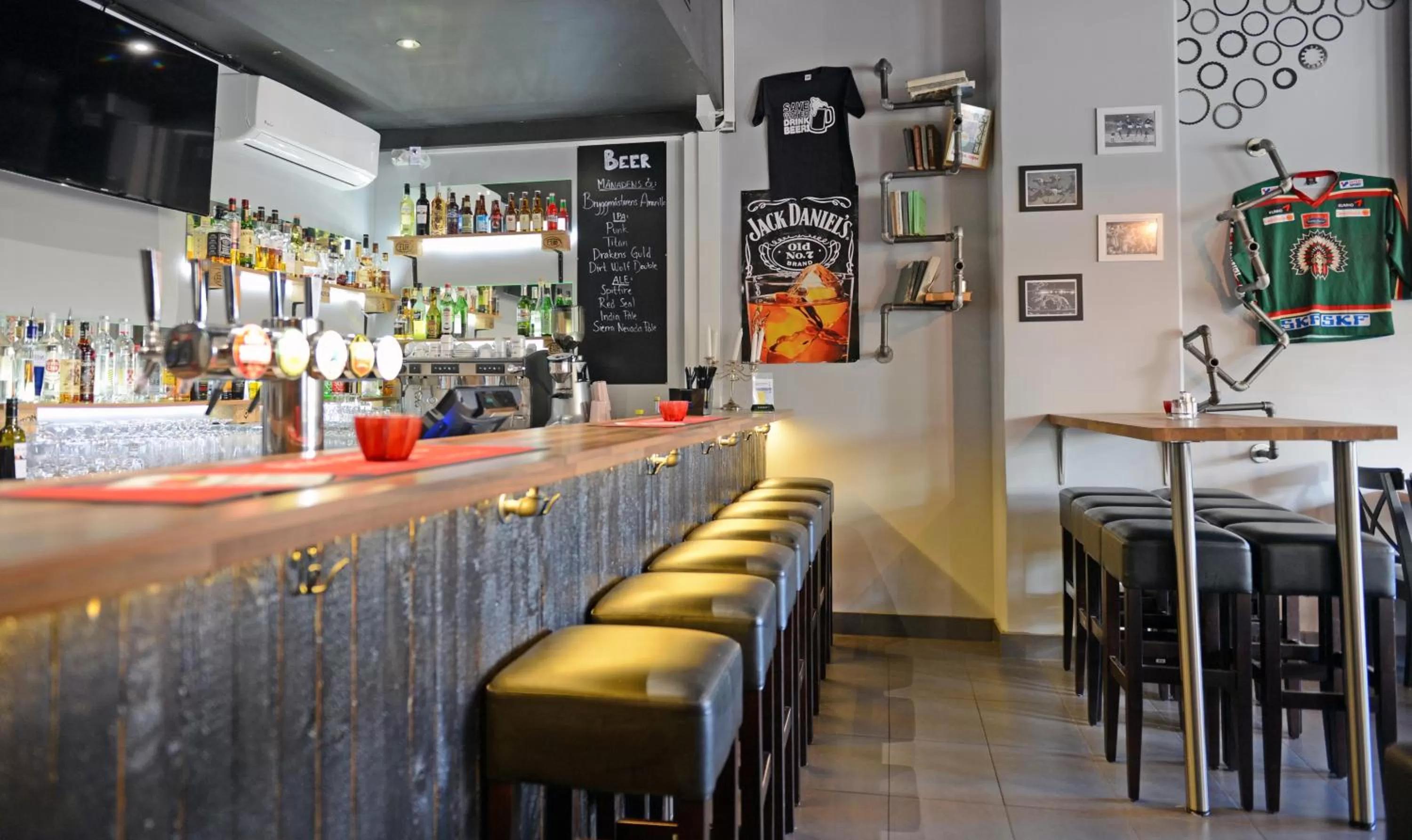 Lounge or bar in Spoton Hotel