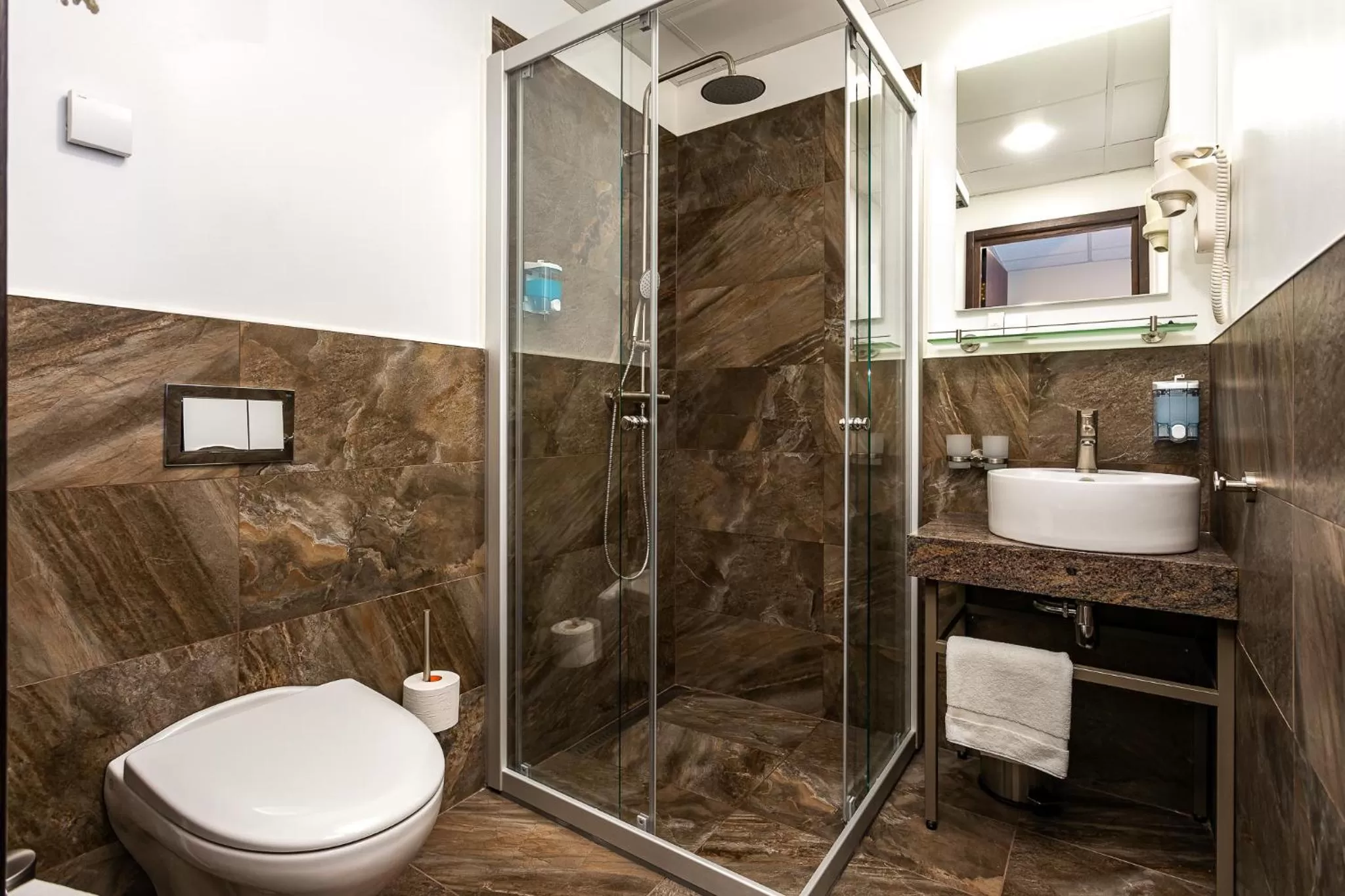 Bathroom in Adoryal Hotell