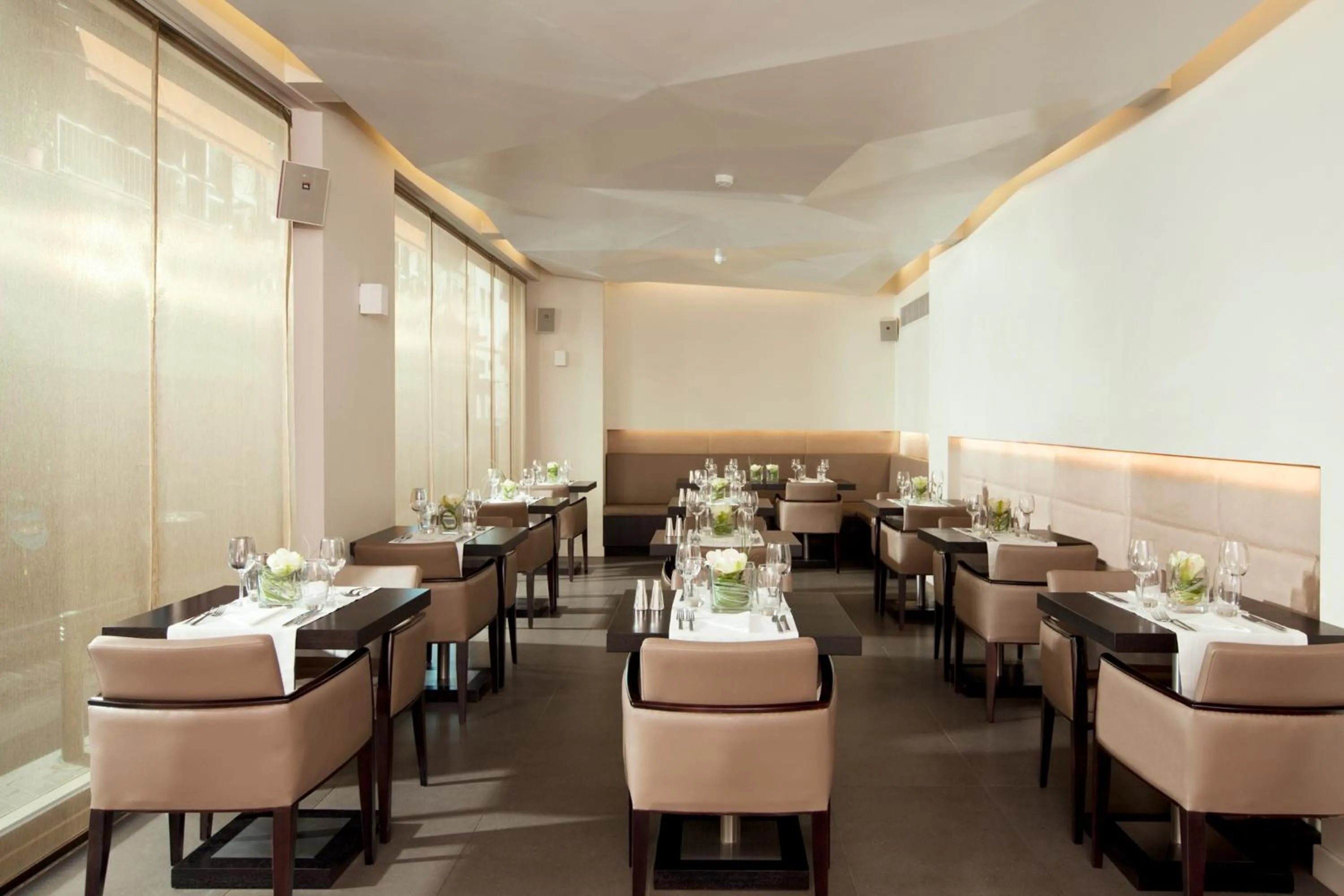 Restaurant/places to eat in O&B Athens Boutique Hotel