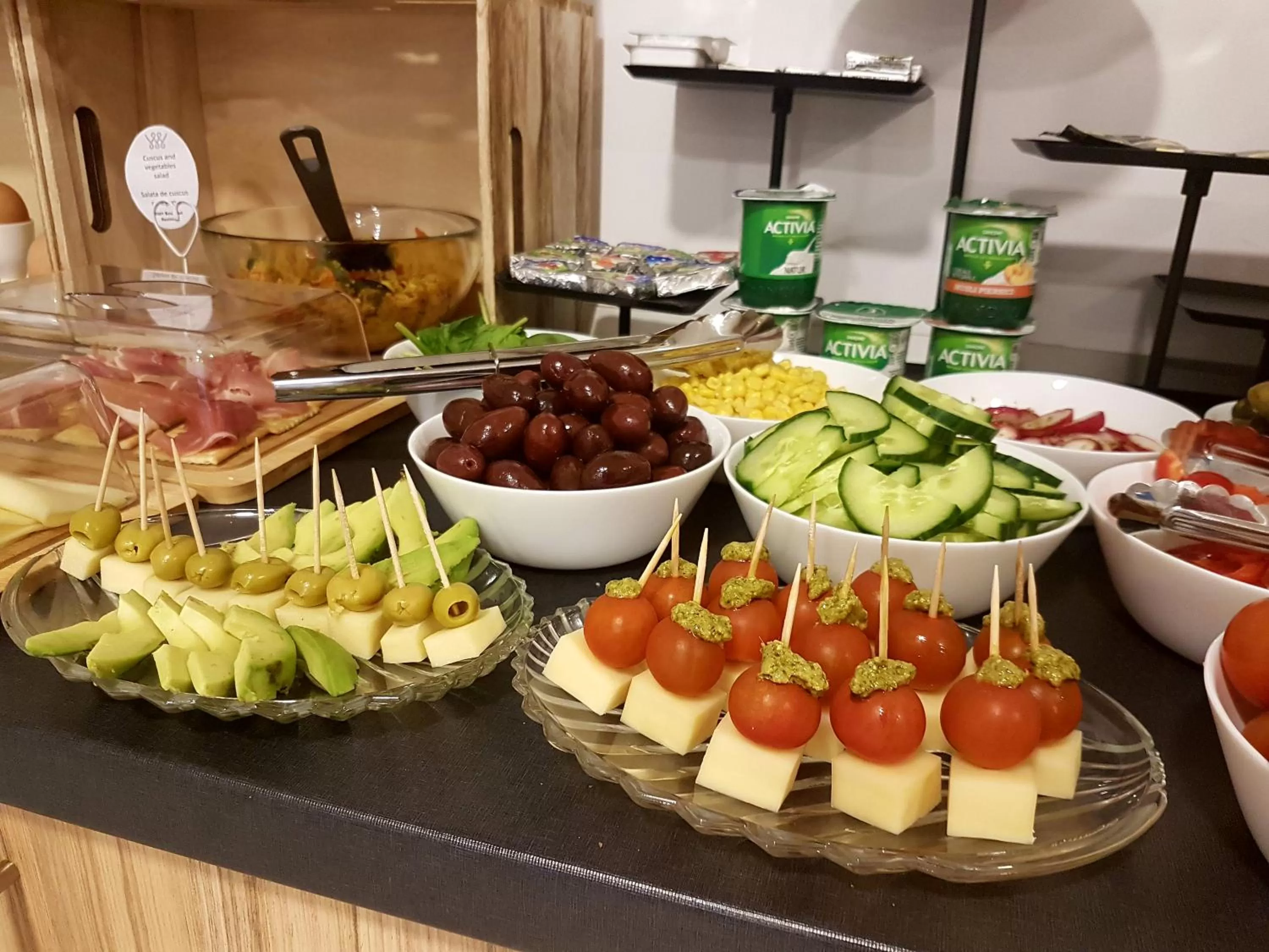 Restaurant/places to eat in YMY Boutique Residence